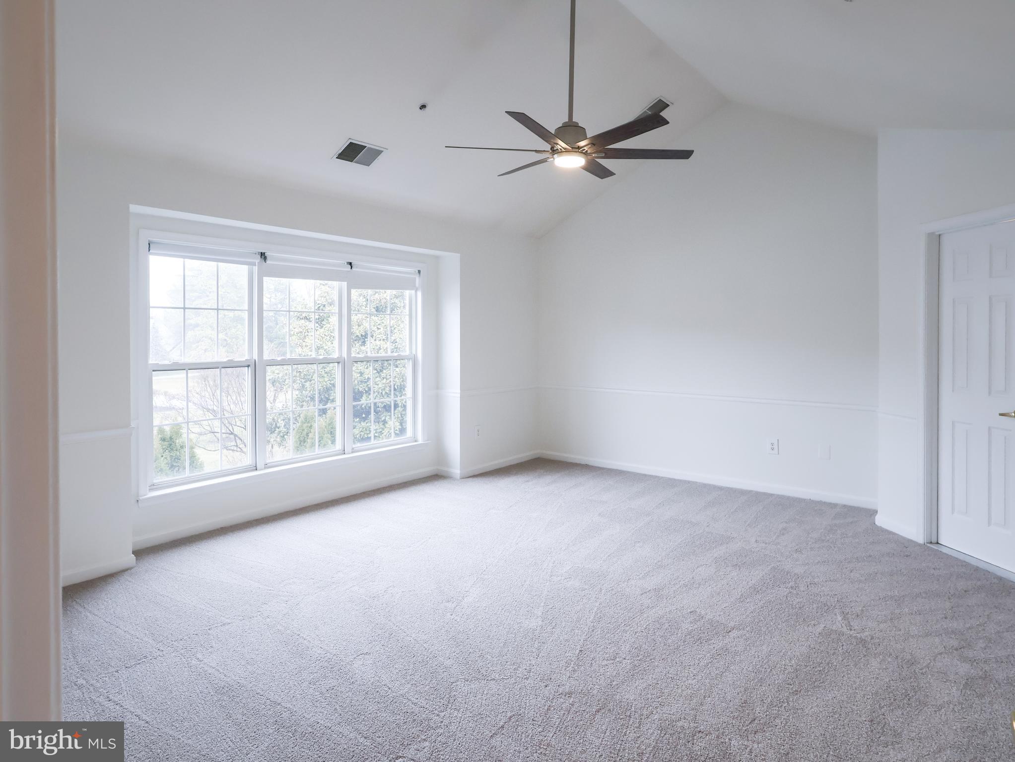 GREY ROCK VILLAS - Residential