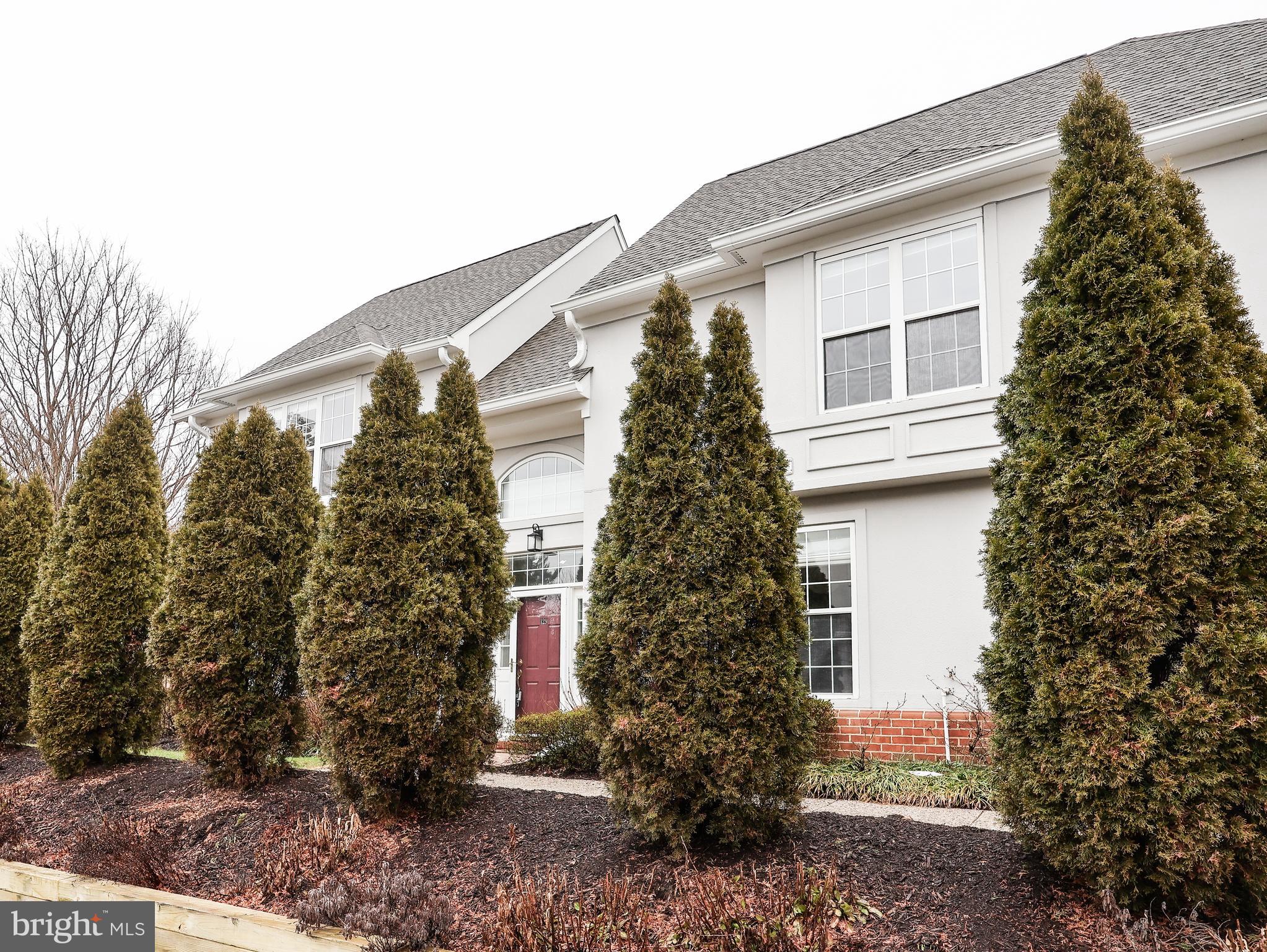 GREY ROCK VILLAS - Residential