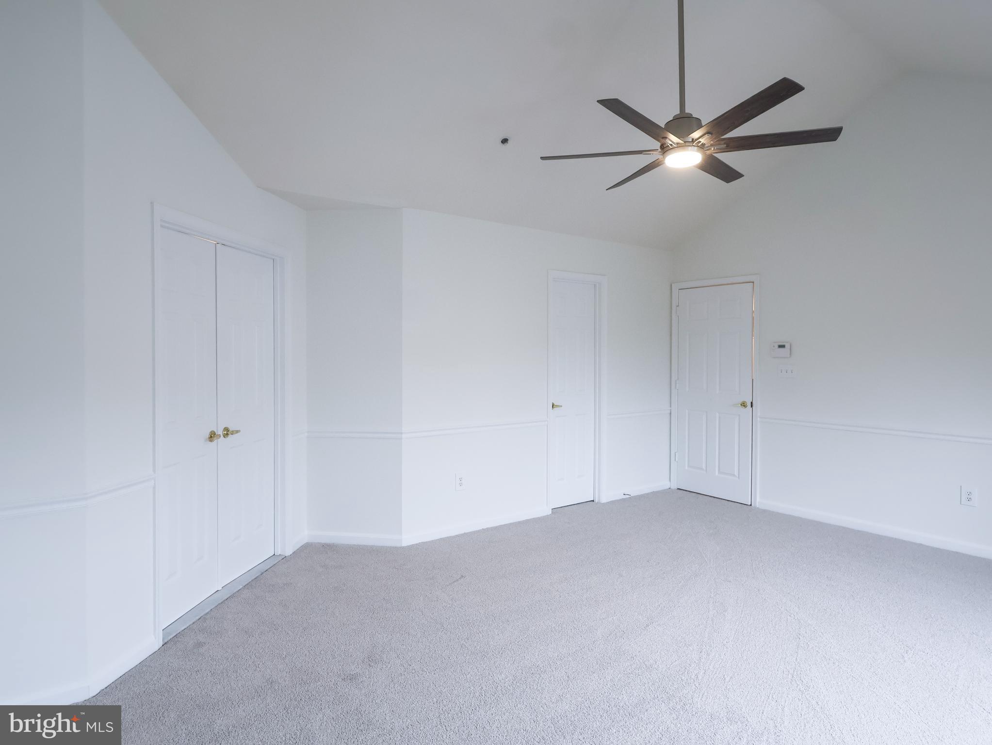 GREY ROCK VILLAS - Residential