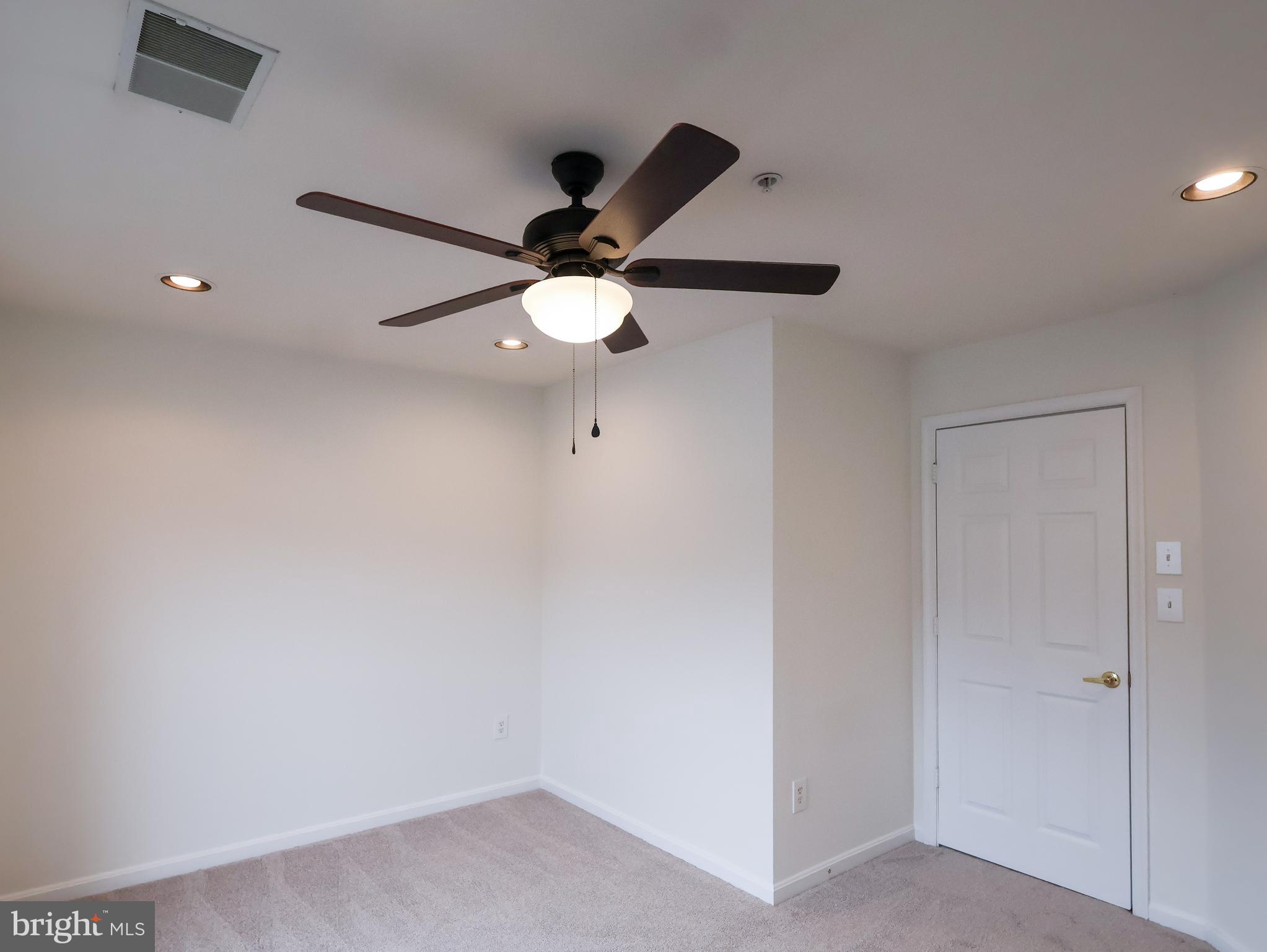 GREY ROCK VILLAS - Residential