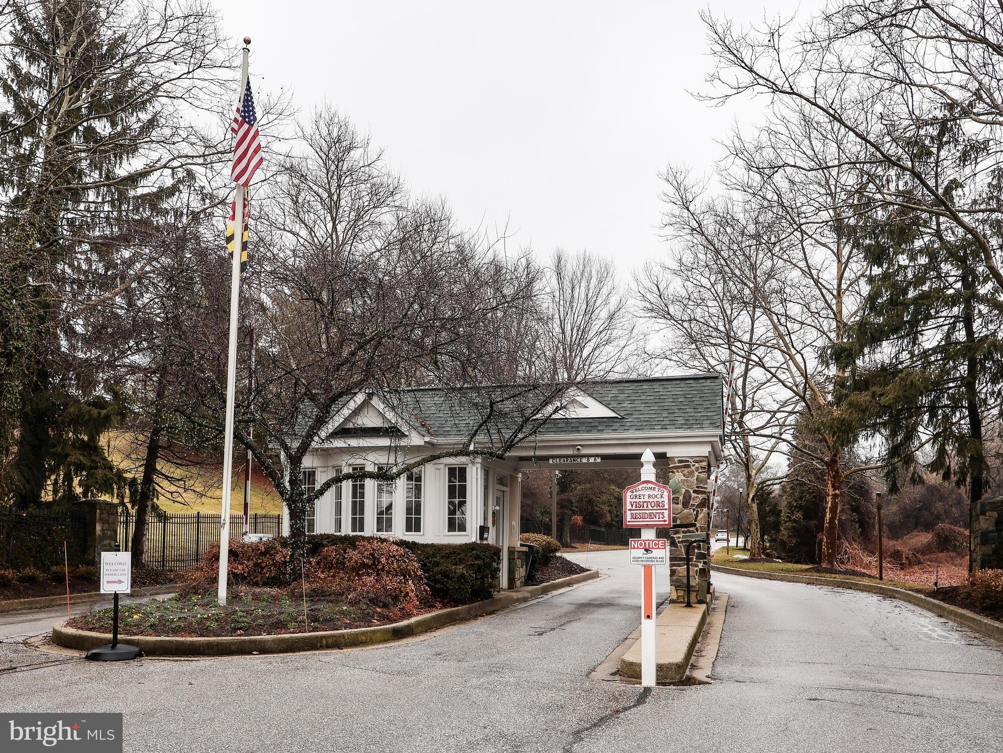 GREY ROCK VILLAS - Residential