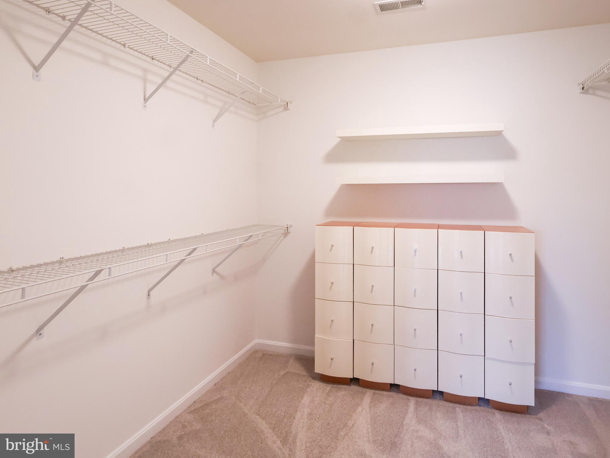 GREY ROCK VILLAS - Residential