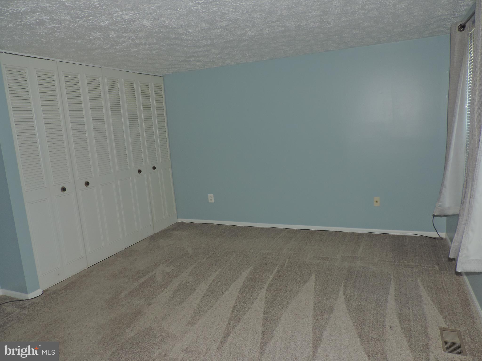 WOODBRIDGE CENTER - Residential