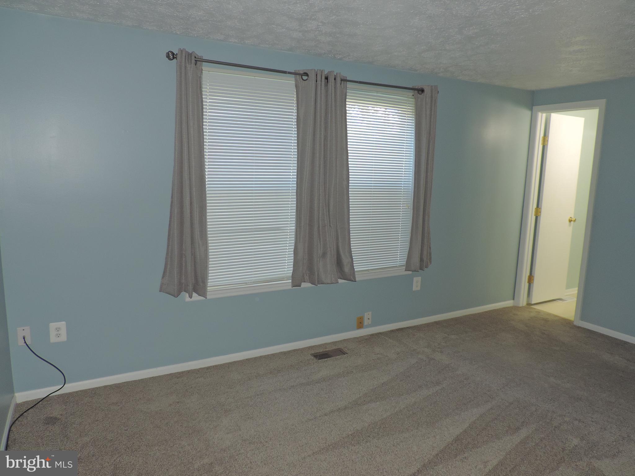 WOODBRIDGE CENTER - Residential