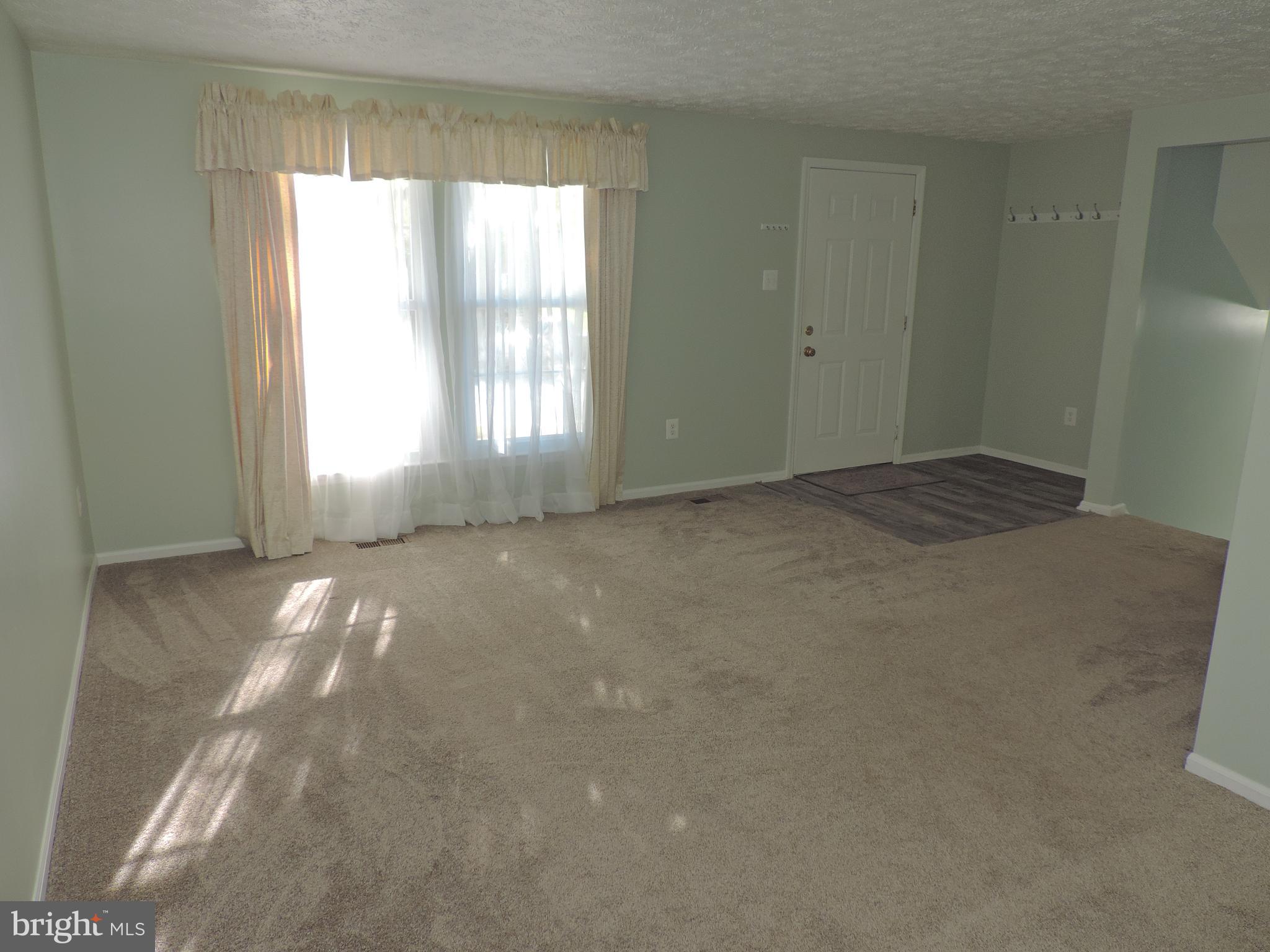 WOODBRIDGE CENTER - Residential