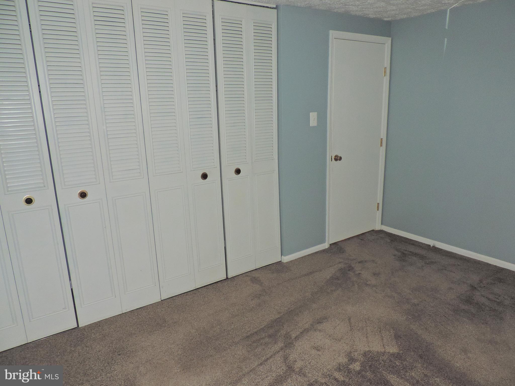 WOODBRIDGE CENTER - Residential