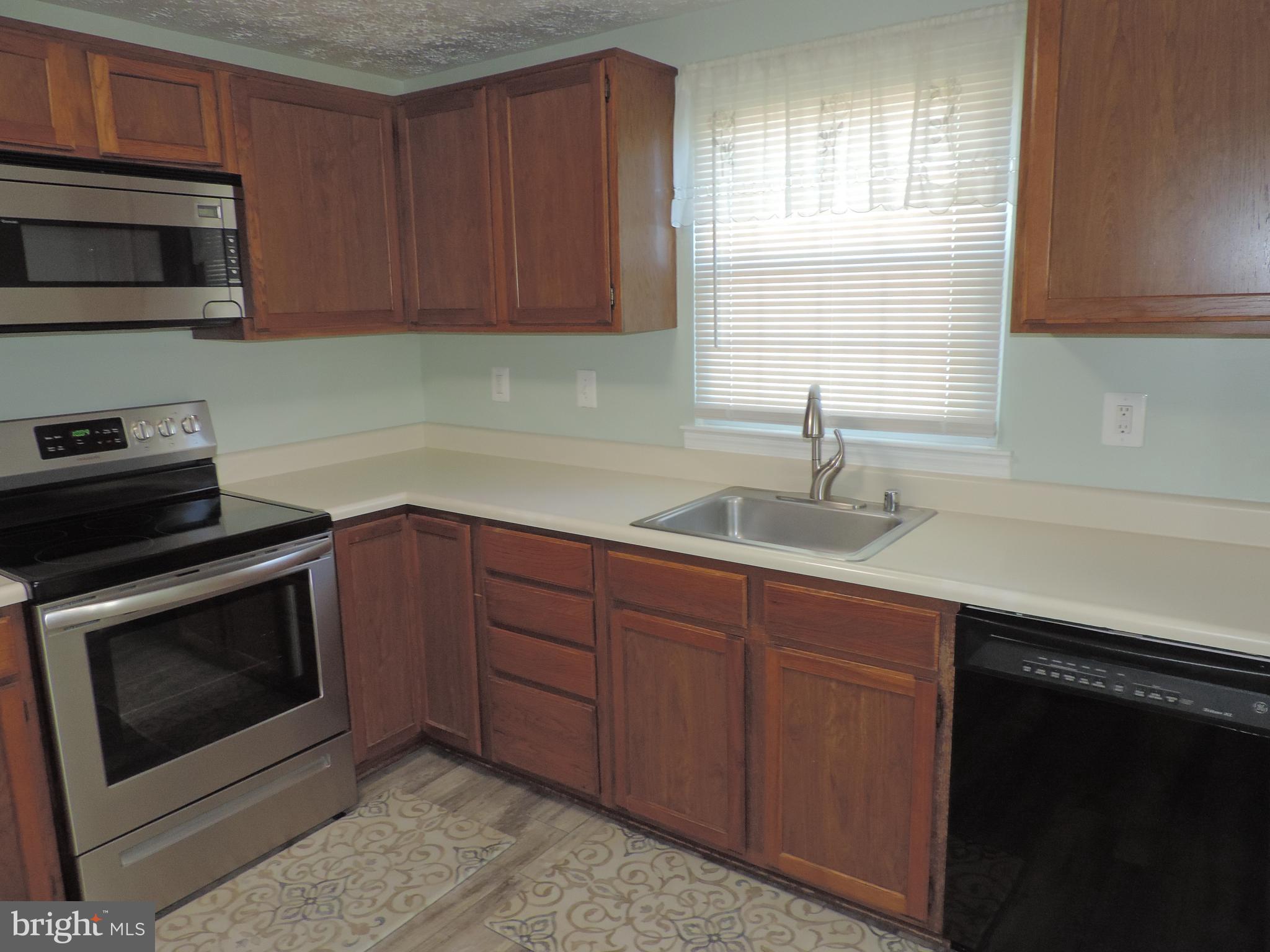 WOODBRIDGE CENTER - Residential