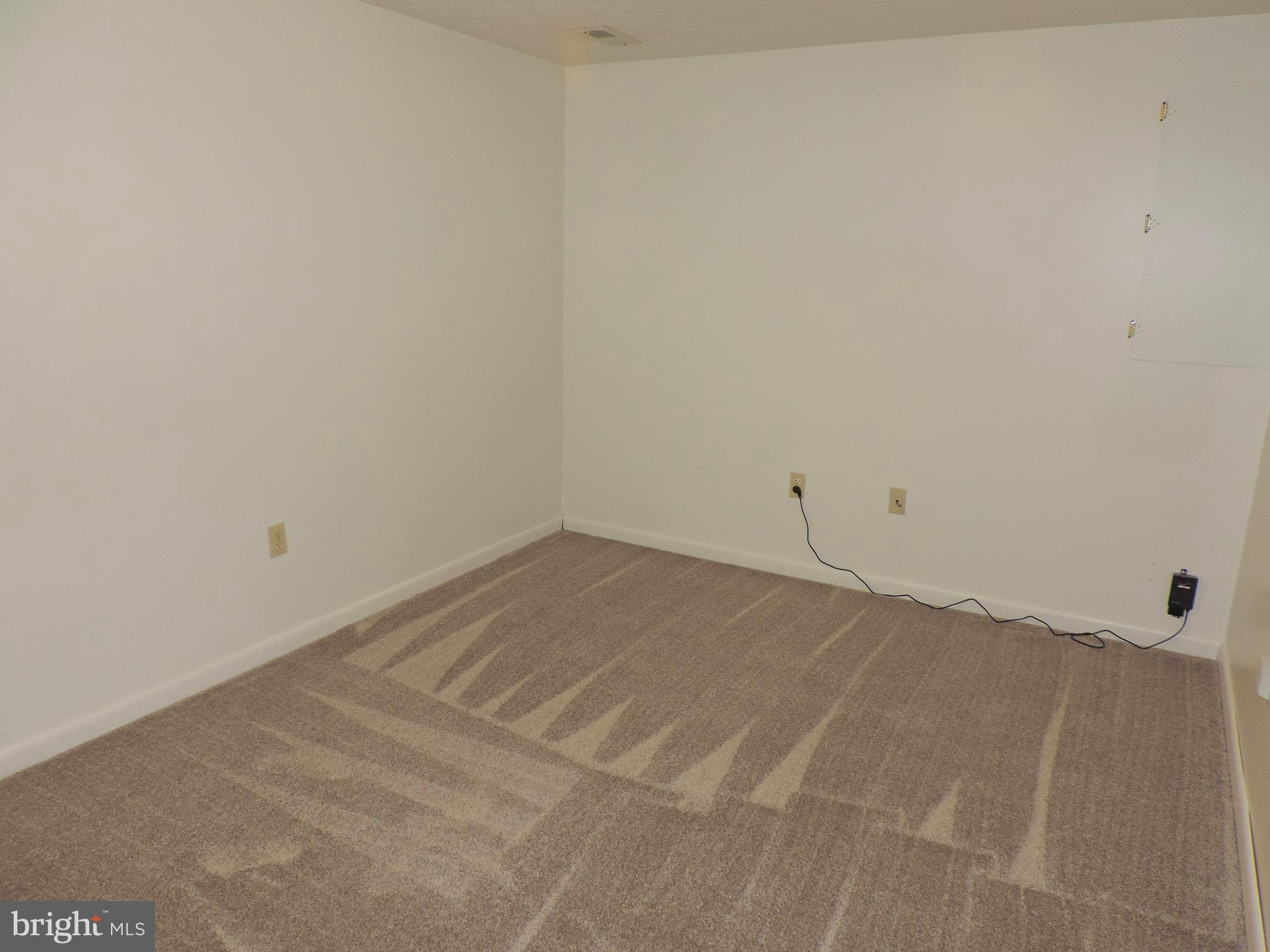 WOODBRIDGE CENTER - Residential