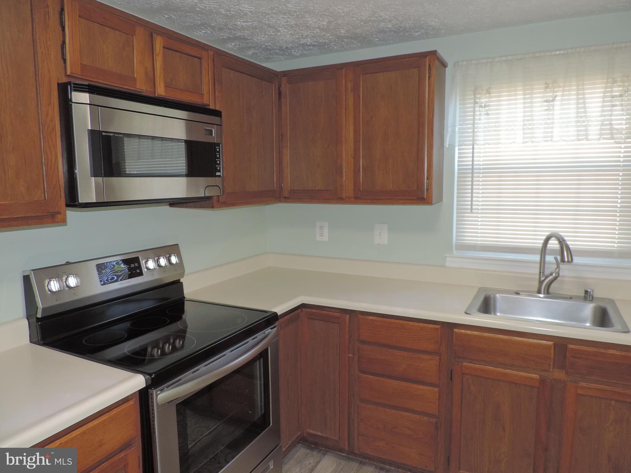 WOODBRIDGE CENTER - Residential