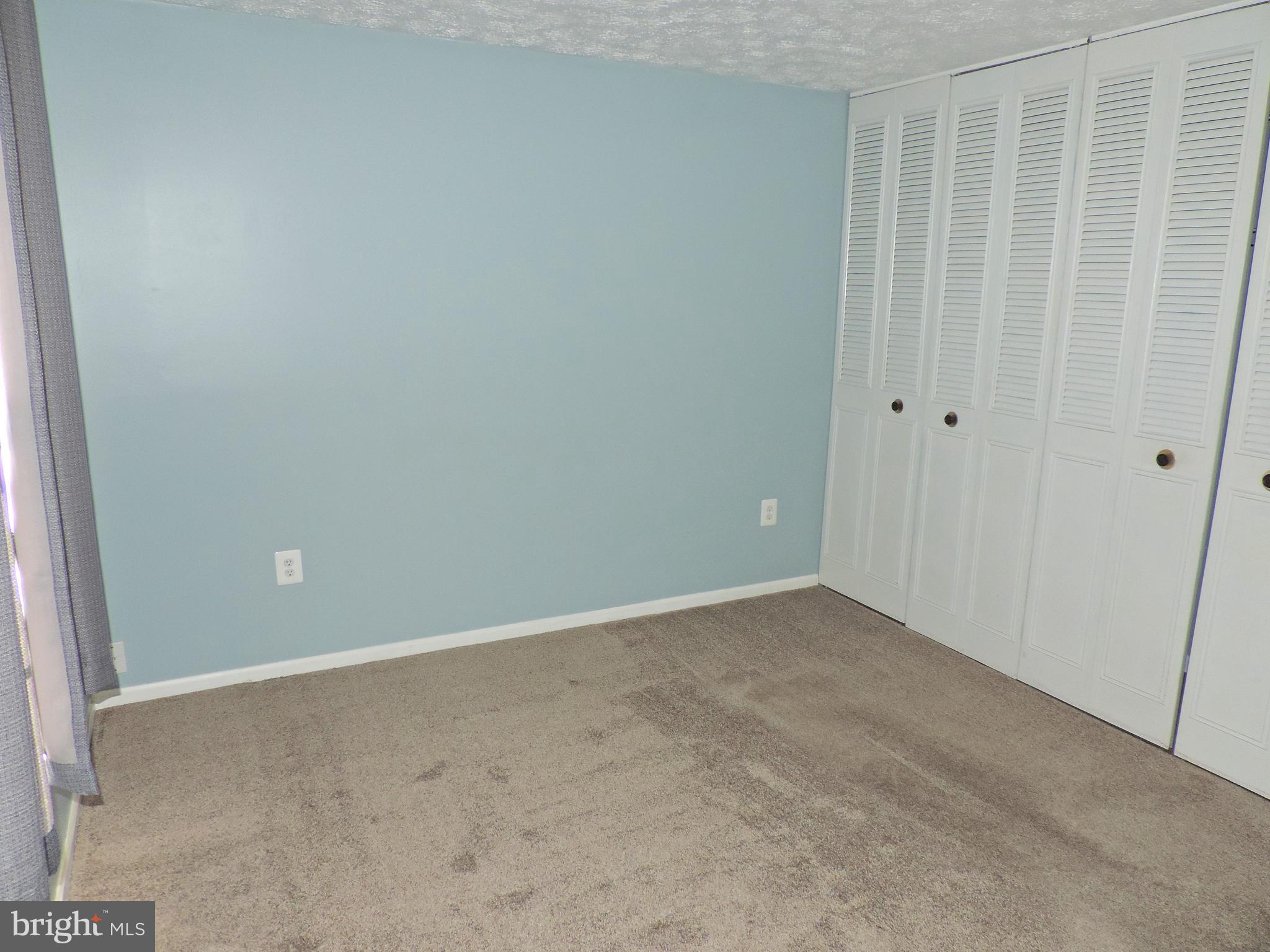 WOODBRIDGE CENTER - Residential