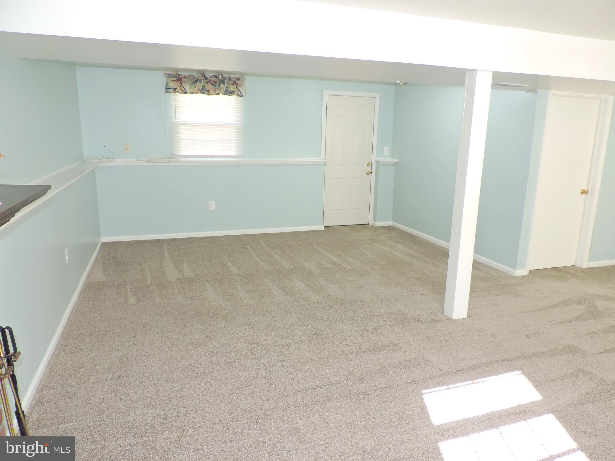 WOODBRIDGE CENTER - Residential