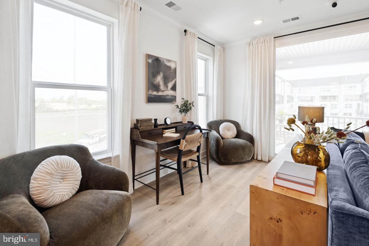14983 DECO CIRCLE LOT 20