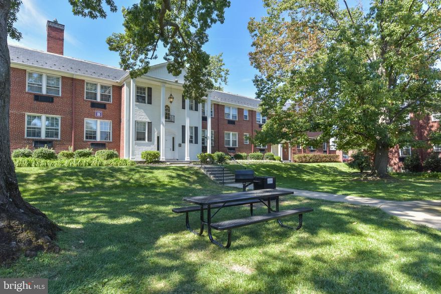 Lovely updated and spacious top floor corner 1BR with wood floors, granite kitchen countertop, ample closets, off street parking offers a pedestrian & pet friendly lifestyle in a charming courtyard setting in south Old Town just steps to restaurants, shops, bus services to DC & Metro. Easy access to common laundry facilities, bike racks and assigned extra storage unit in the basement of the building.  One dog considered case by case with pet deposit and one time $50 pet fee.  Move-in ready and six-month minimum lease term with option to renew for another 12 or 24 months accepted.