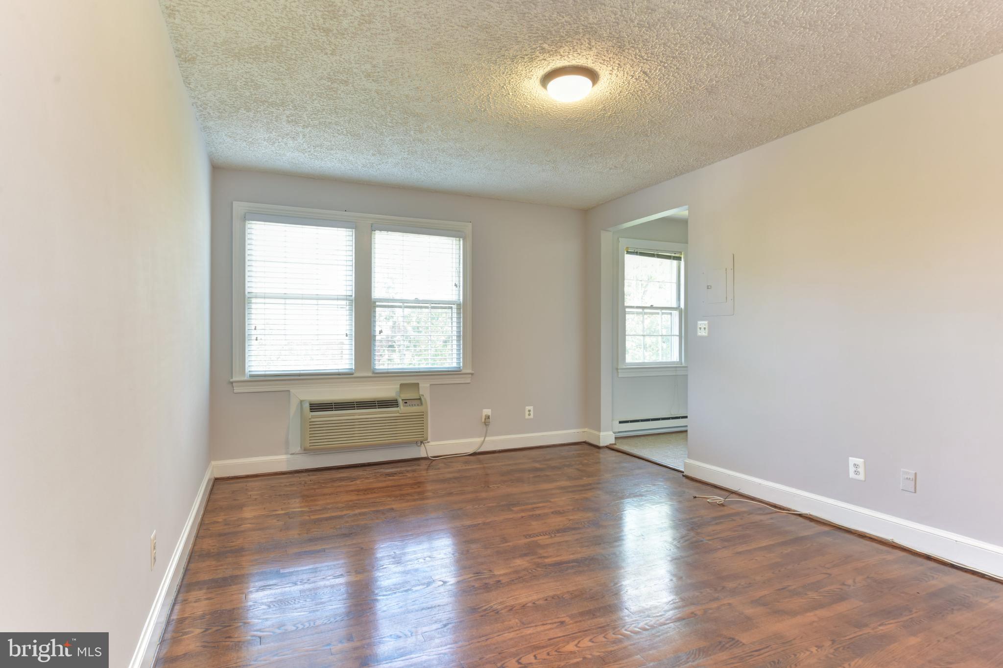 OLD TOWN GARDENS - Residential Lease