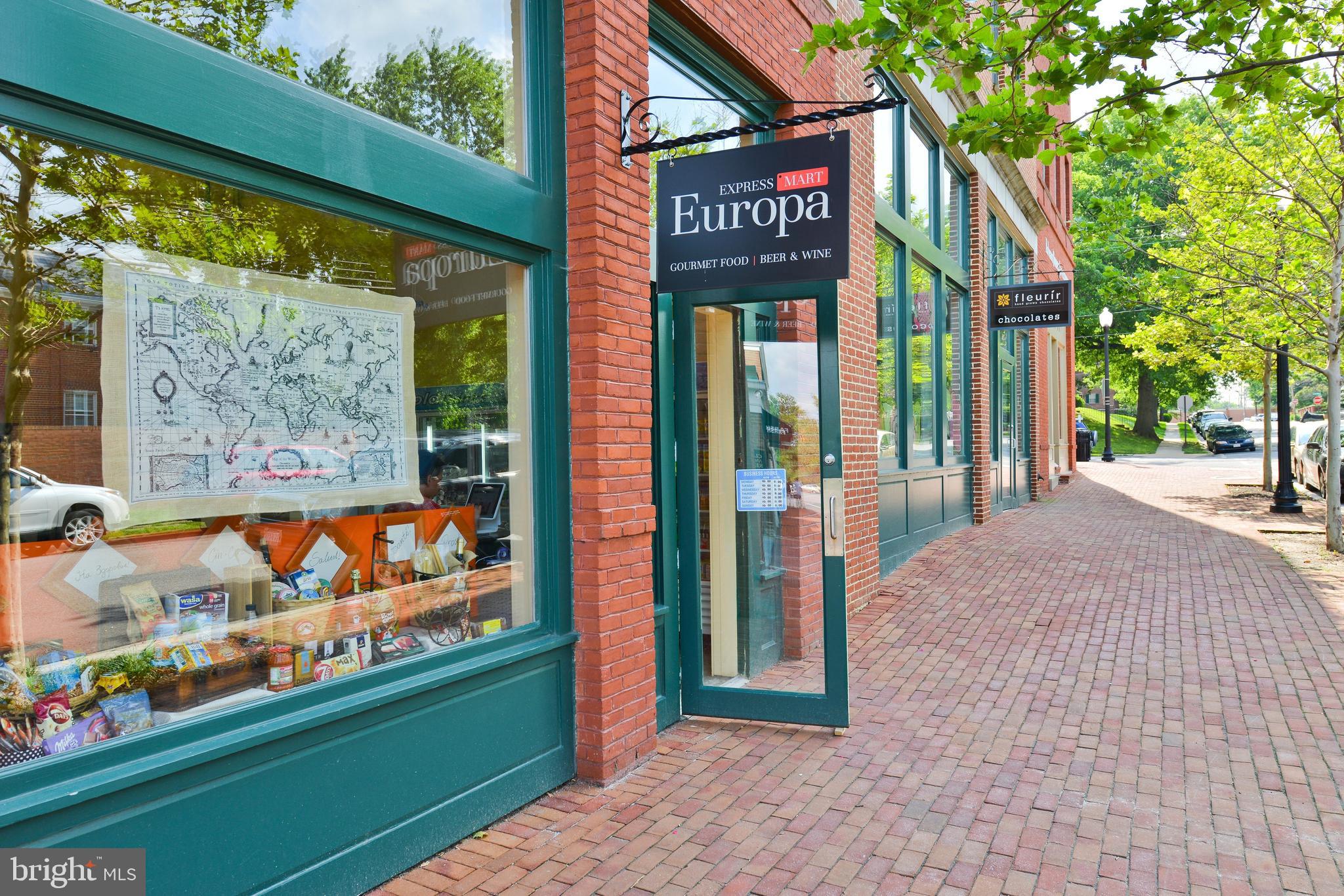 OLD TOWN GARDENS - Residential Lease