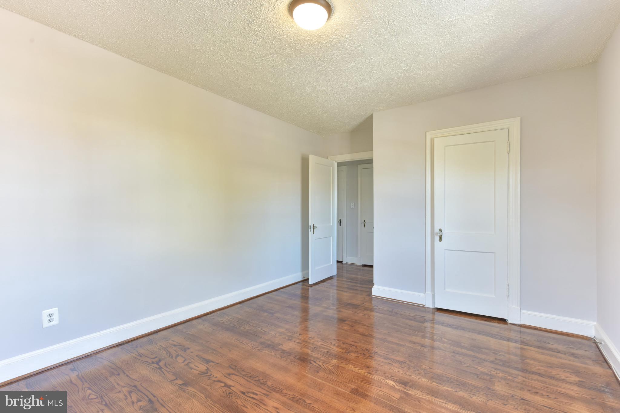 OLD TOWN GARDENS - Residential Lease