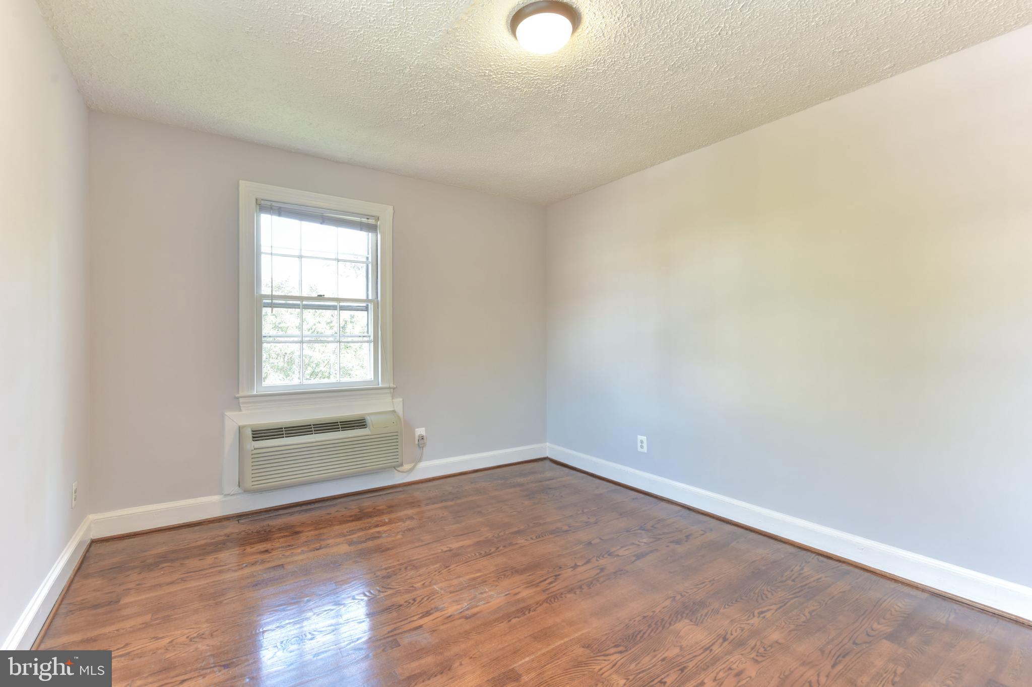 OLD TOWN GARDENS - Residential Lease