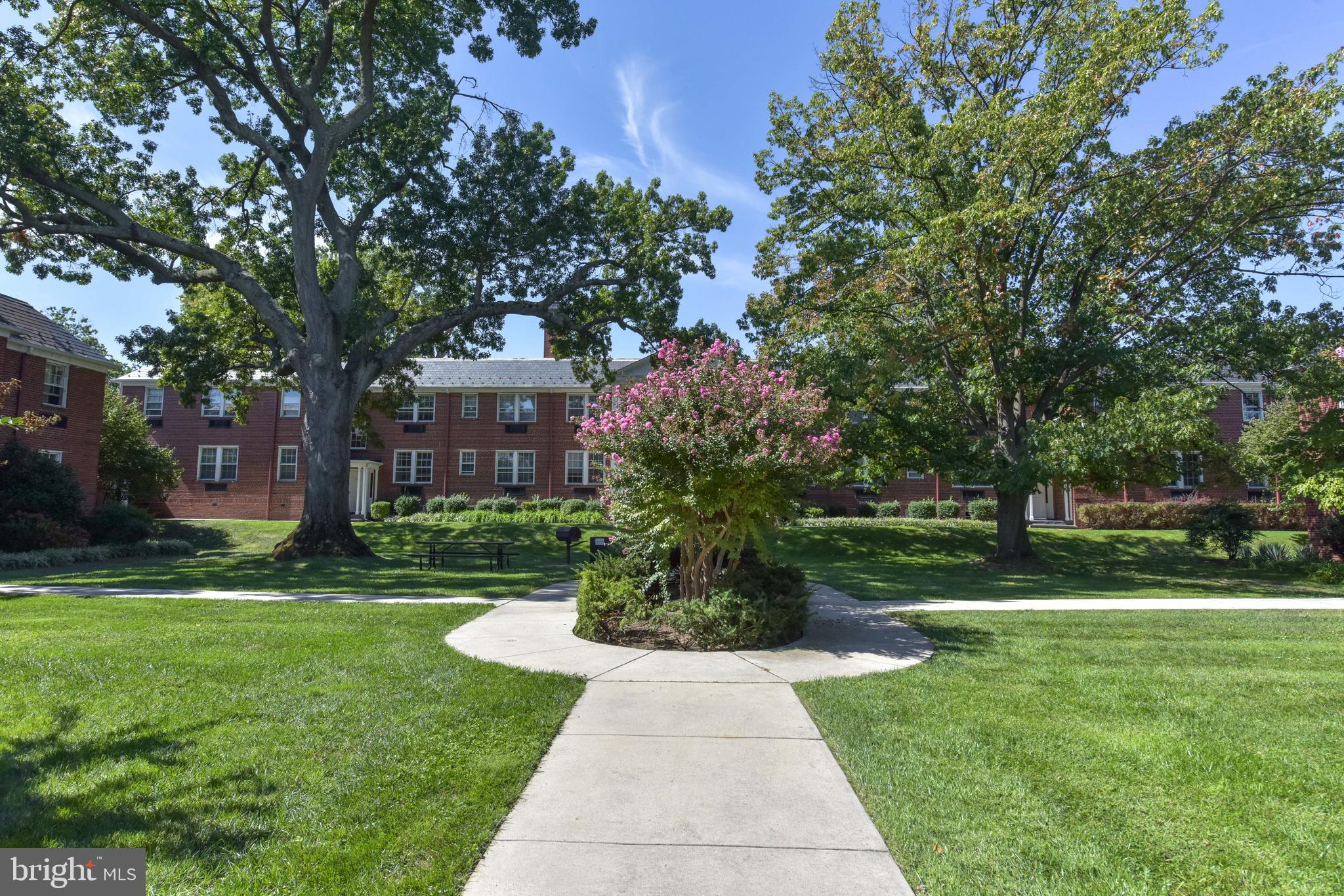 OLD TOWN GARDENS - Residential Lease