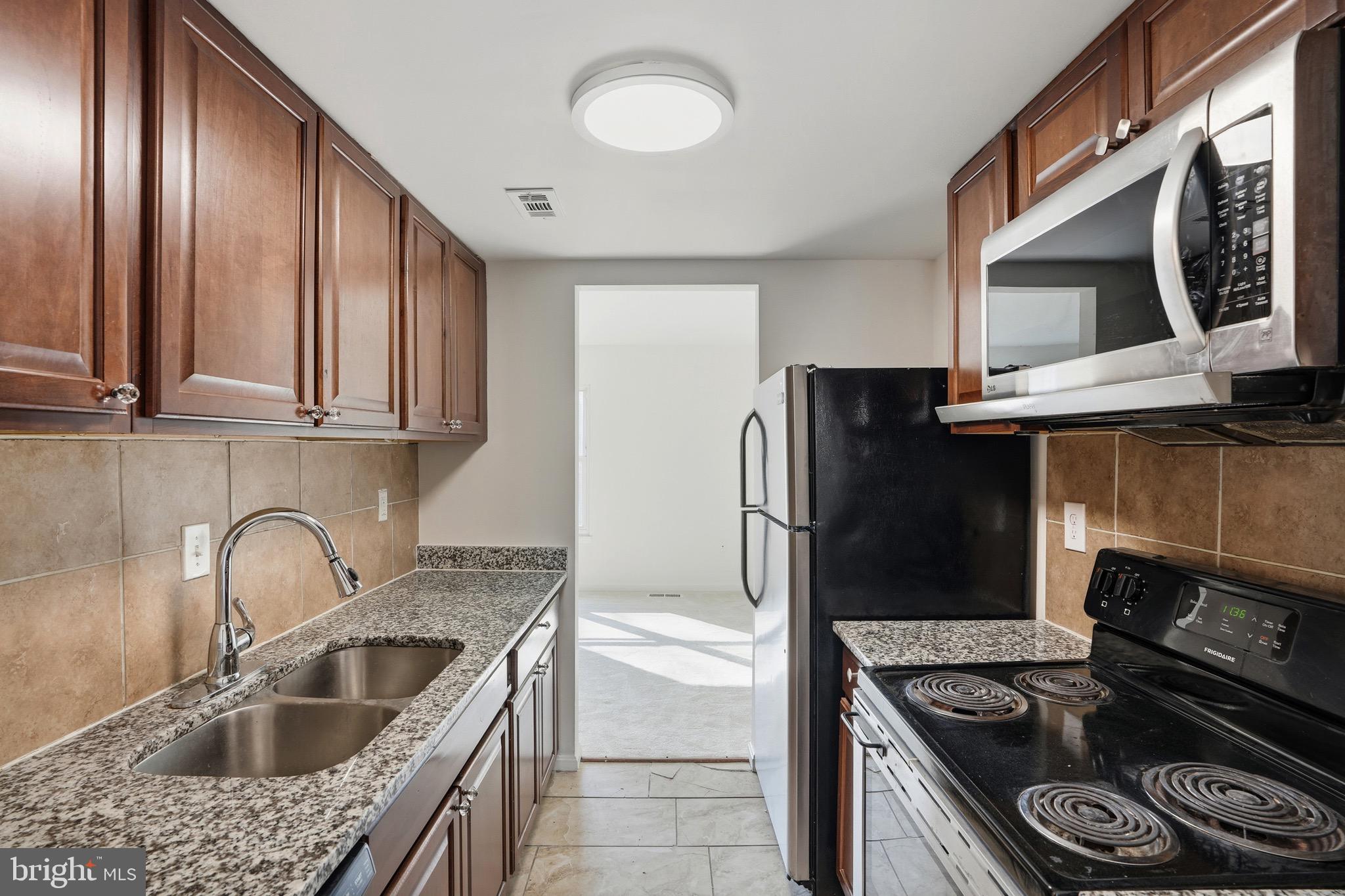 ROSEDALE ESTATES - Residential