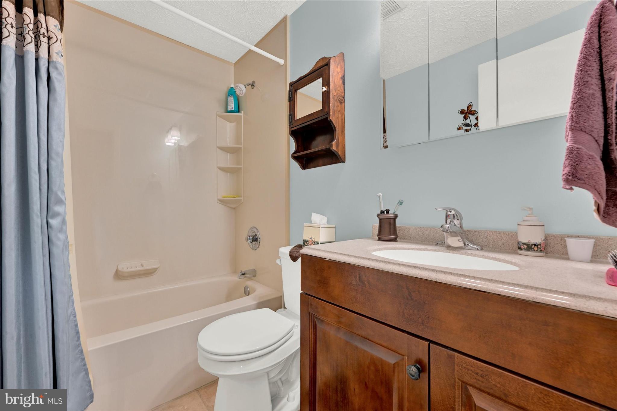 TARTAN HILL - Residential