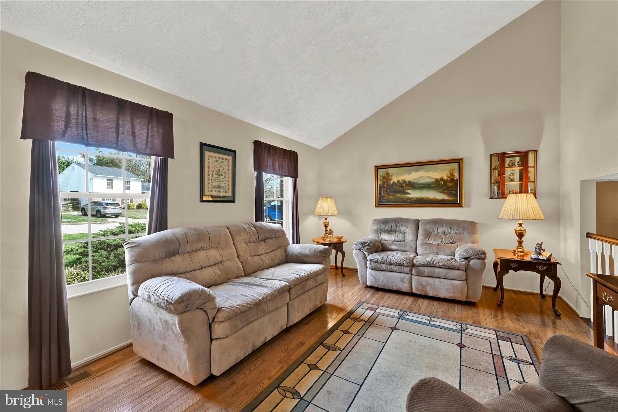 TARTAN HILL - Residential