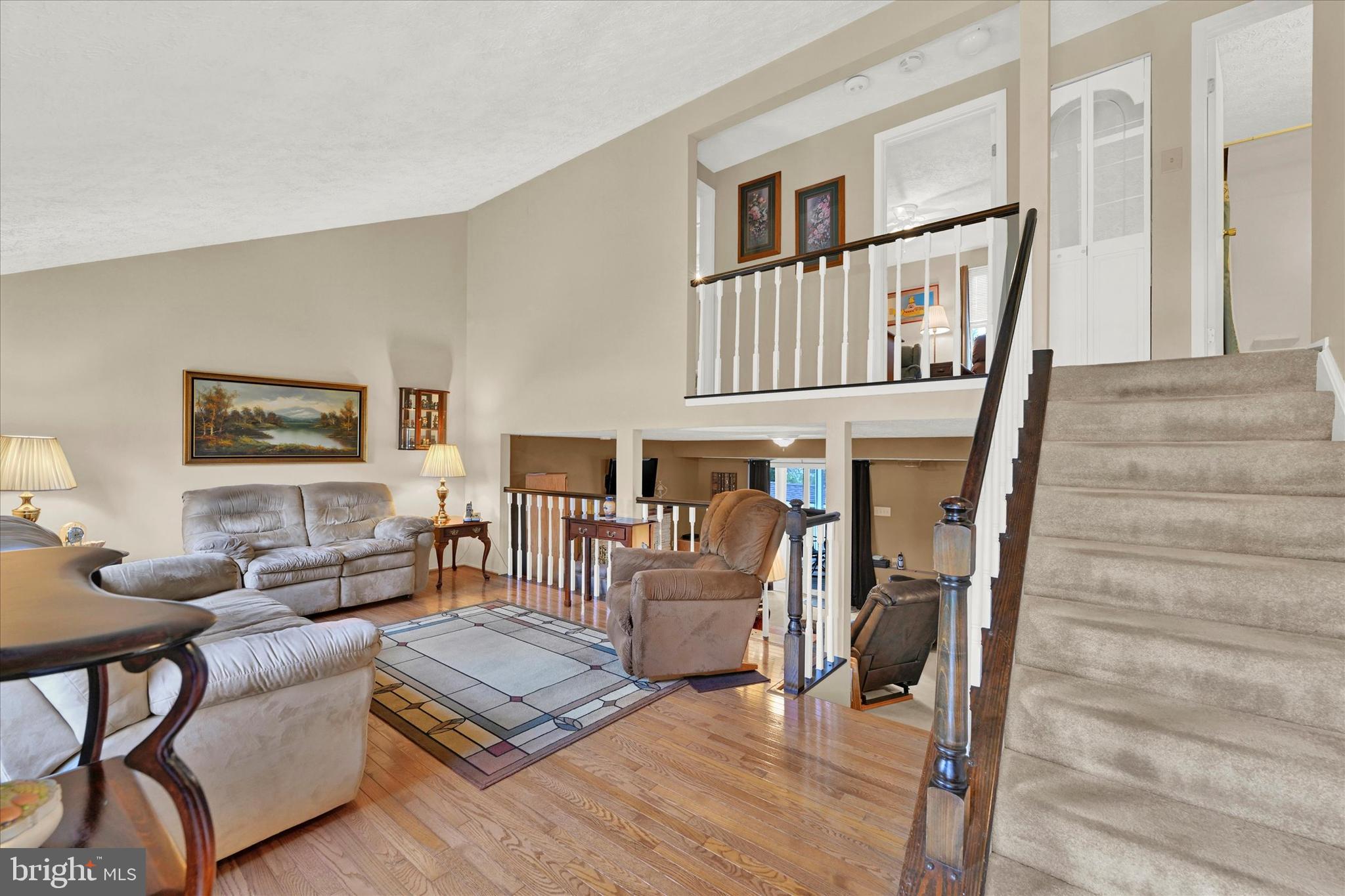 TARTAN HILL - Residential