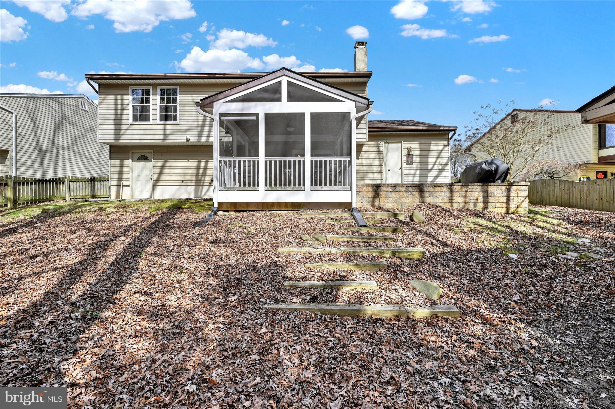 TARTAN HILL - Residential