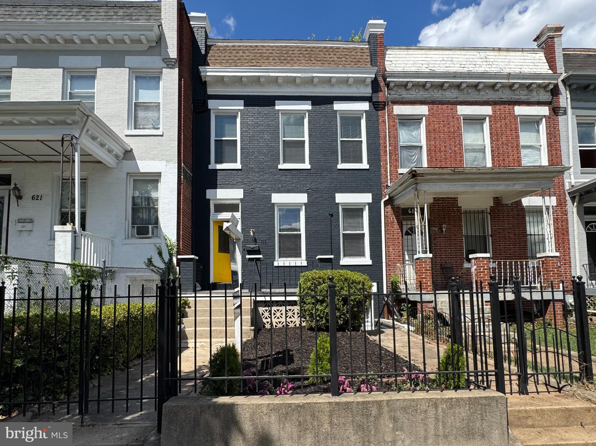 619 KENYON STREET NW