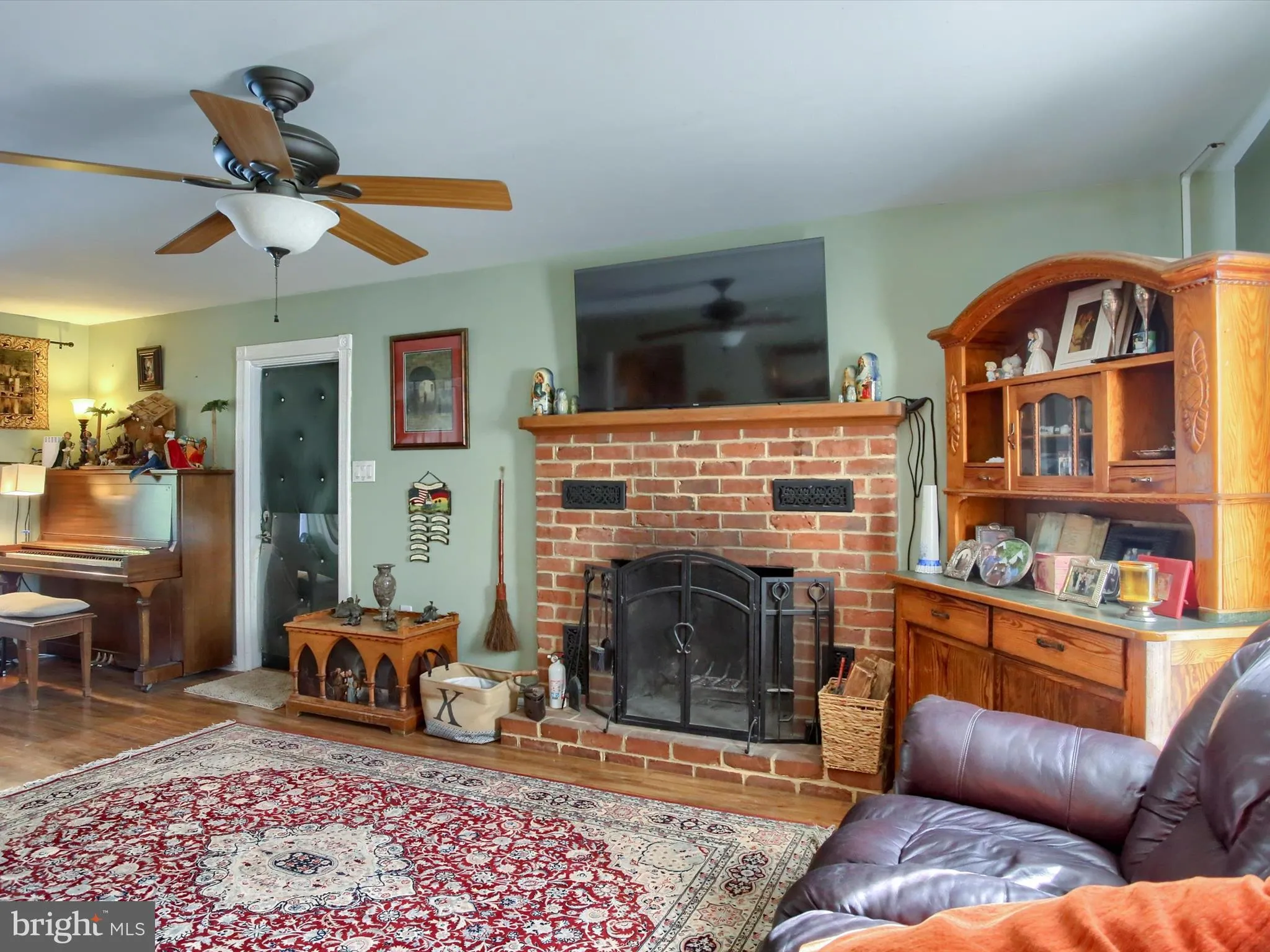 Mechanicsburg, Pennsylvania 17055, United States, 5 Bedrooms Bedrooms, ,4 BathroomsBathrooms,Residential,Pending,212434