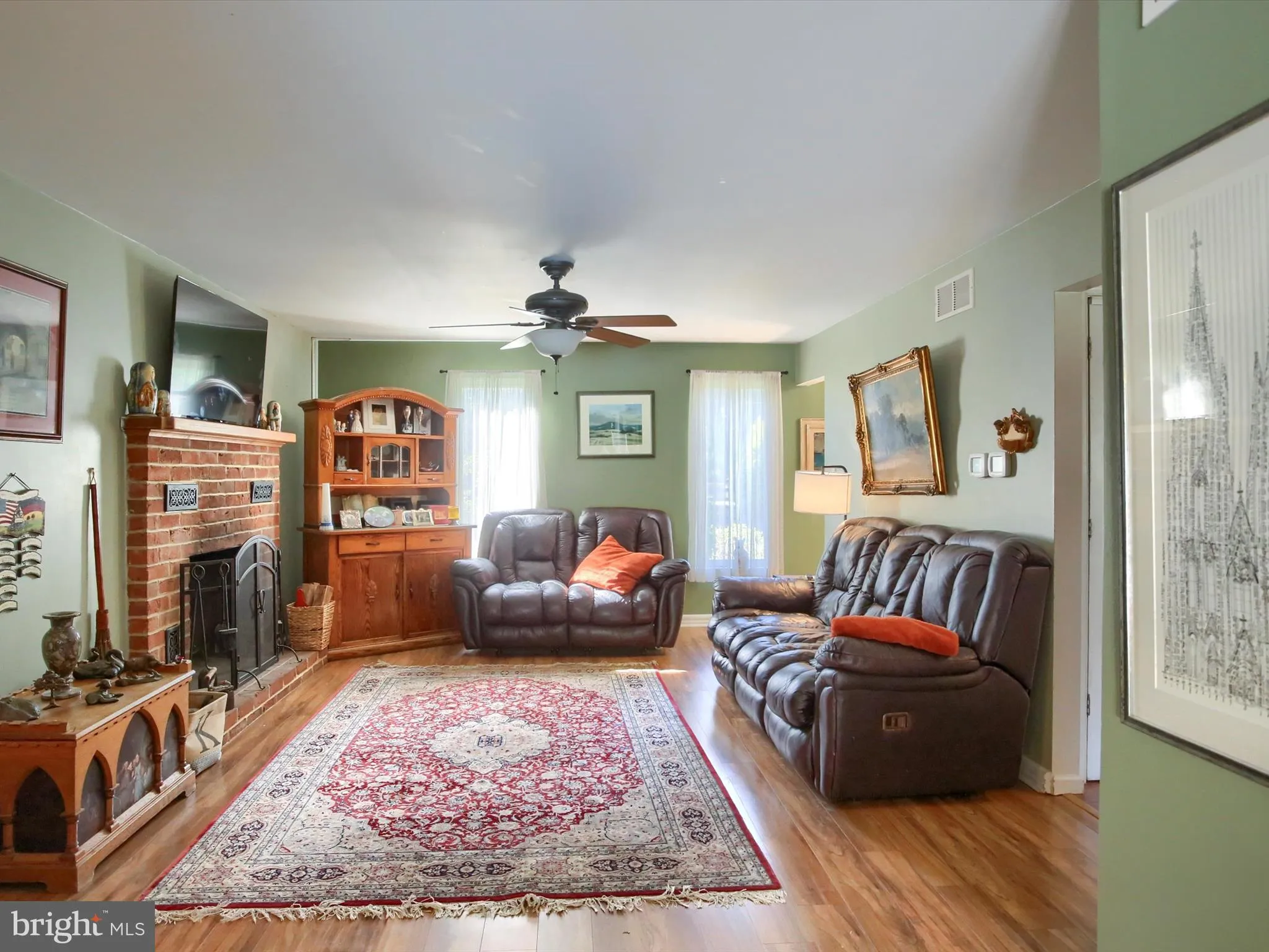 Mechanicsburg, Pennsylvania 17055, United States, 5 Bedrooms Bedrooms, ,4 BathroomsBathrooms,Residential,Pending,212434