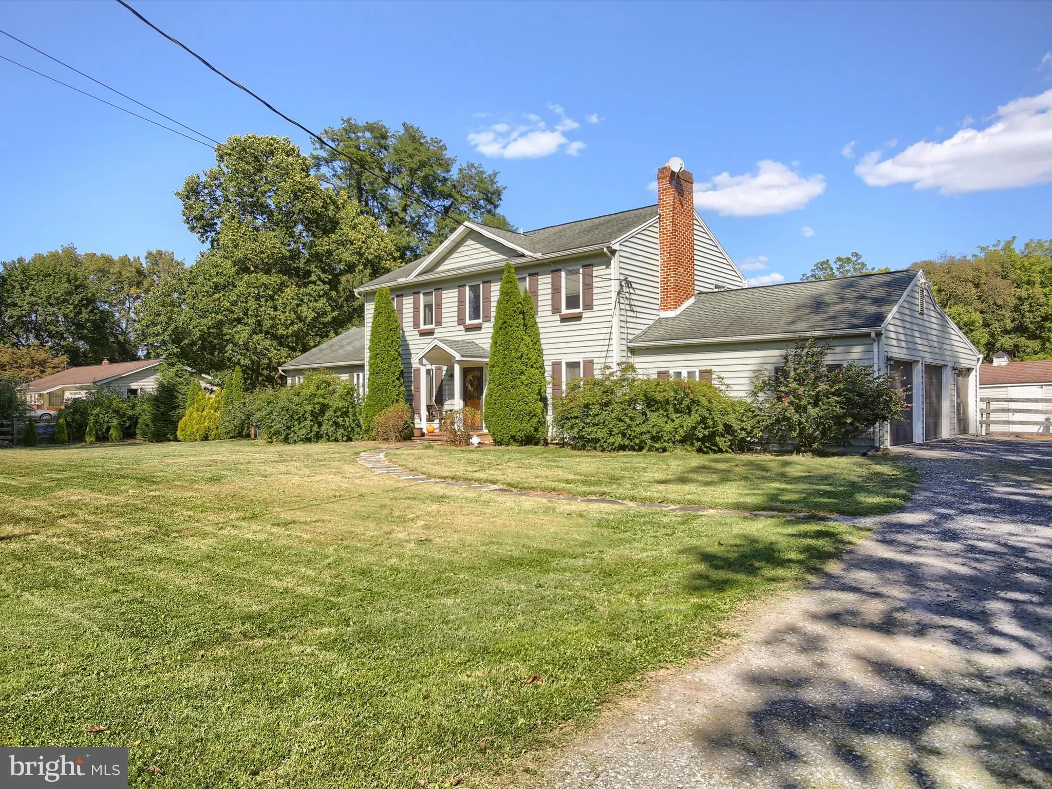 Mechanicsburg, Pennsylvania 17055, United States, 5 Bedrooms Bedrooms, ,4 BathroomsBathrooms,Residential,Pending,212434