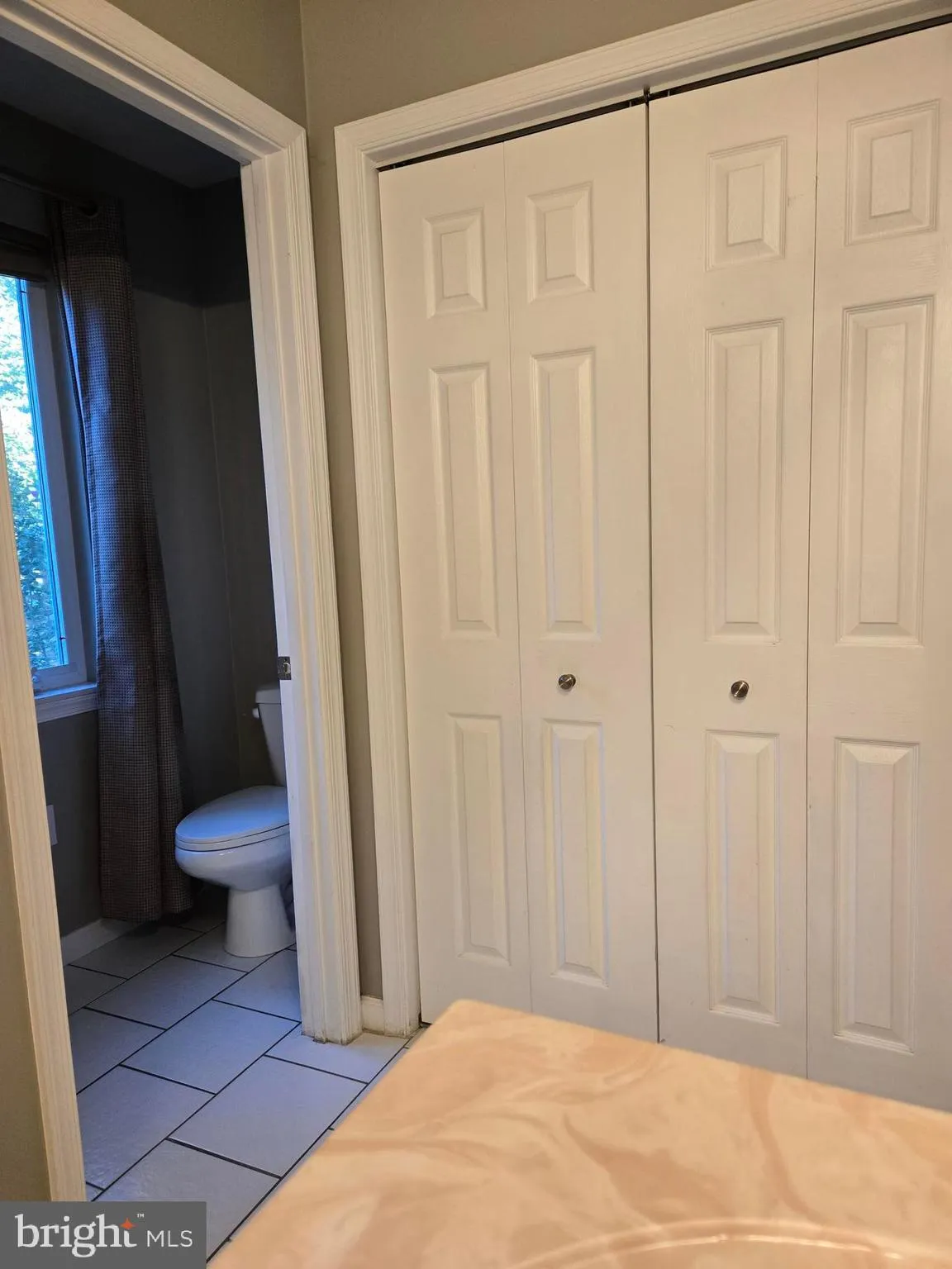 Mechanicsburg, Pennsylvania 17055, United States, 5 Bedrooms Bedrooms, ,4 BathroomsBathrooms,Residential,Pending,212434