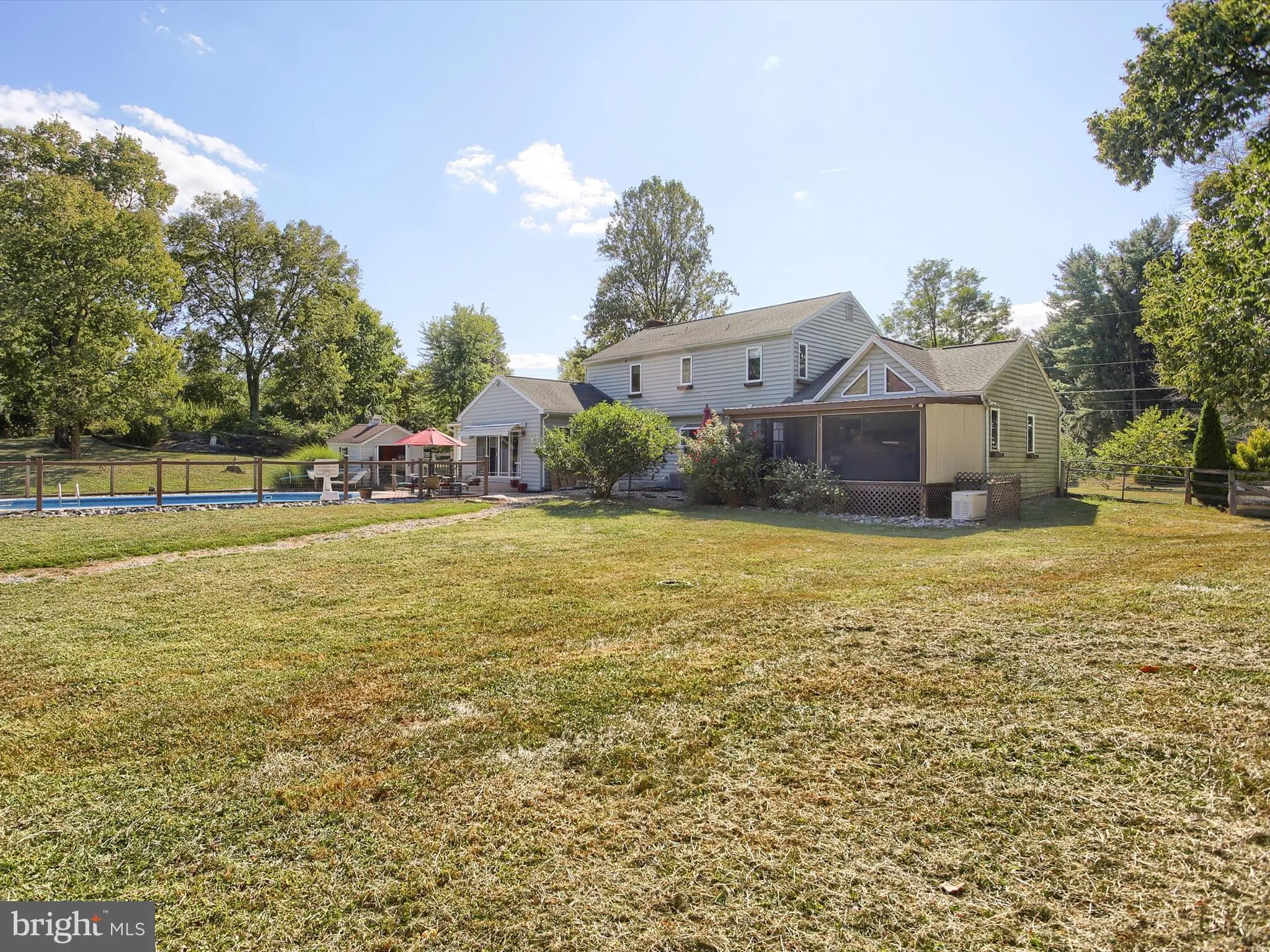Mechanicsburg, Pennsylvania 17055, United States, 5 Bedrooms Bedrooms, ,4 BathroomsBathrooms,Residential,Pending,212434