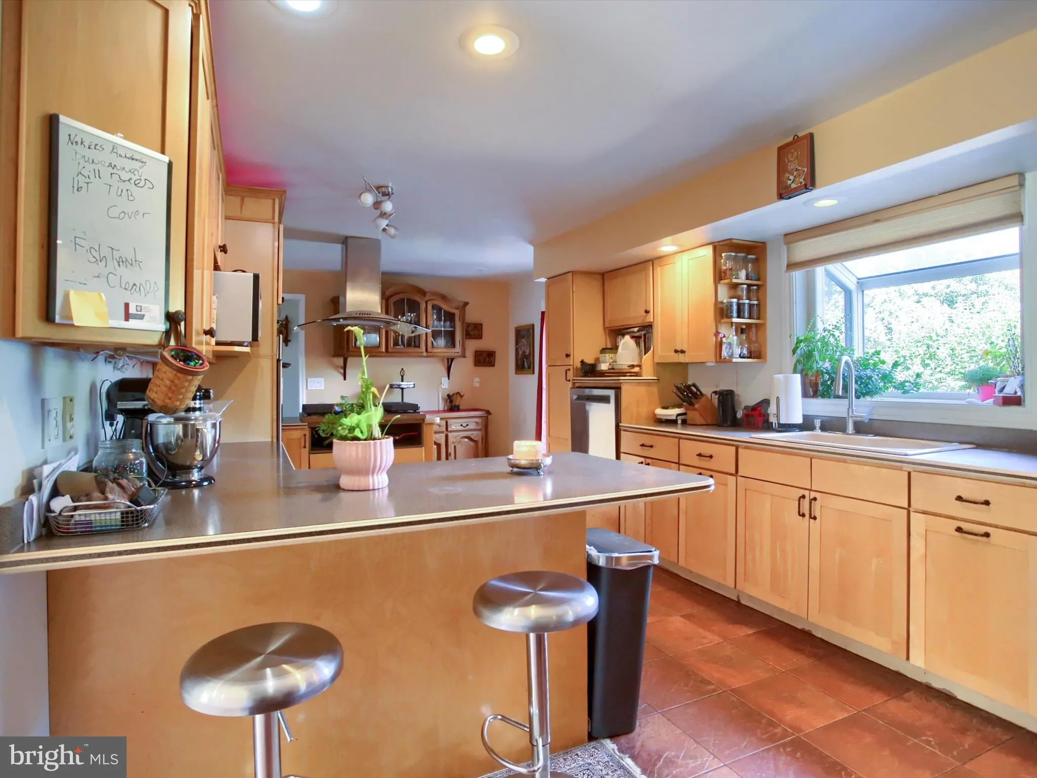 Mechanicsburg, Pennsylvania 17055, United States, 5 Bedrooms Bedrooms, ,4 BathroomsBathrooms,Residential,Pending,212434