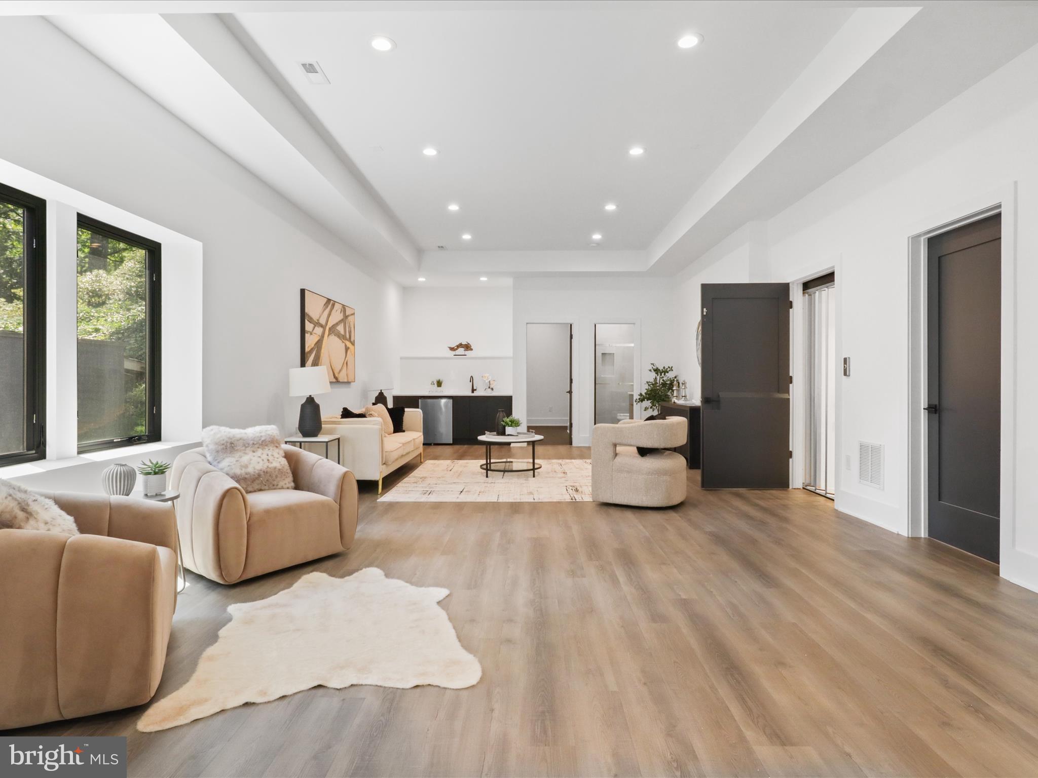 ARLINGWOOD - Residential