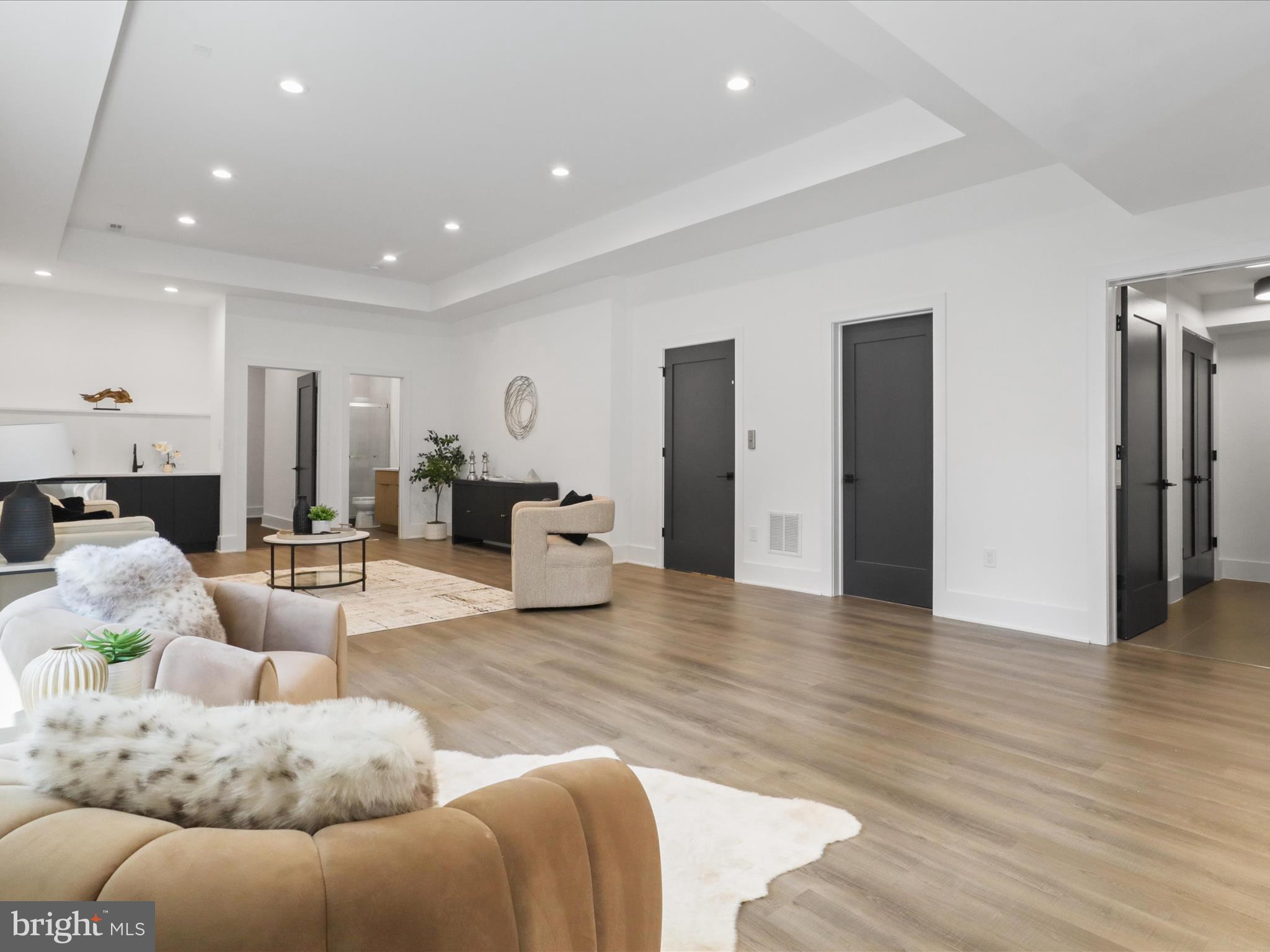 ARLINGWOOD - Residential