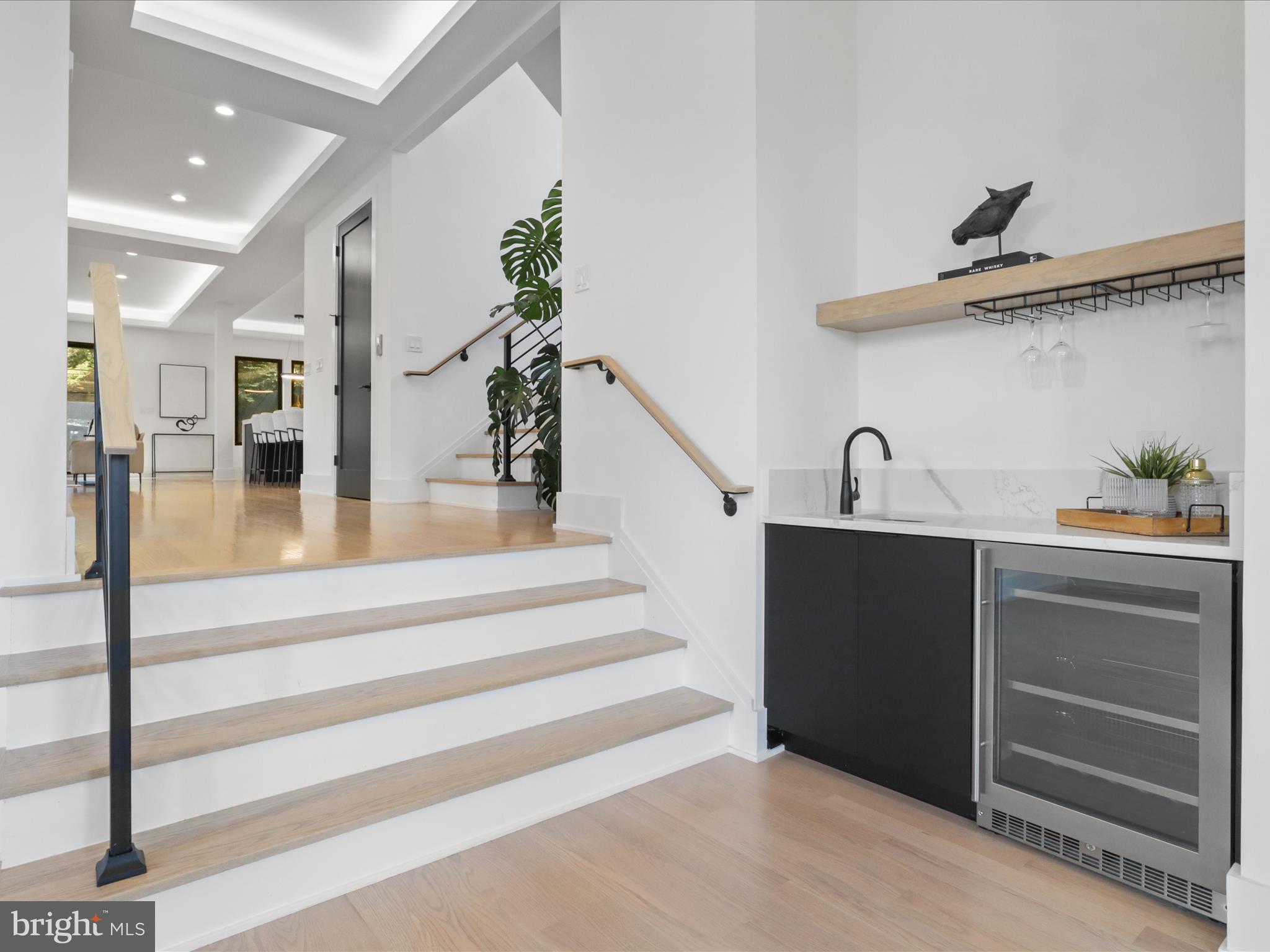 ARLINGWOOD - Residential