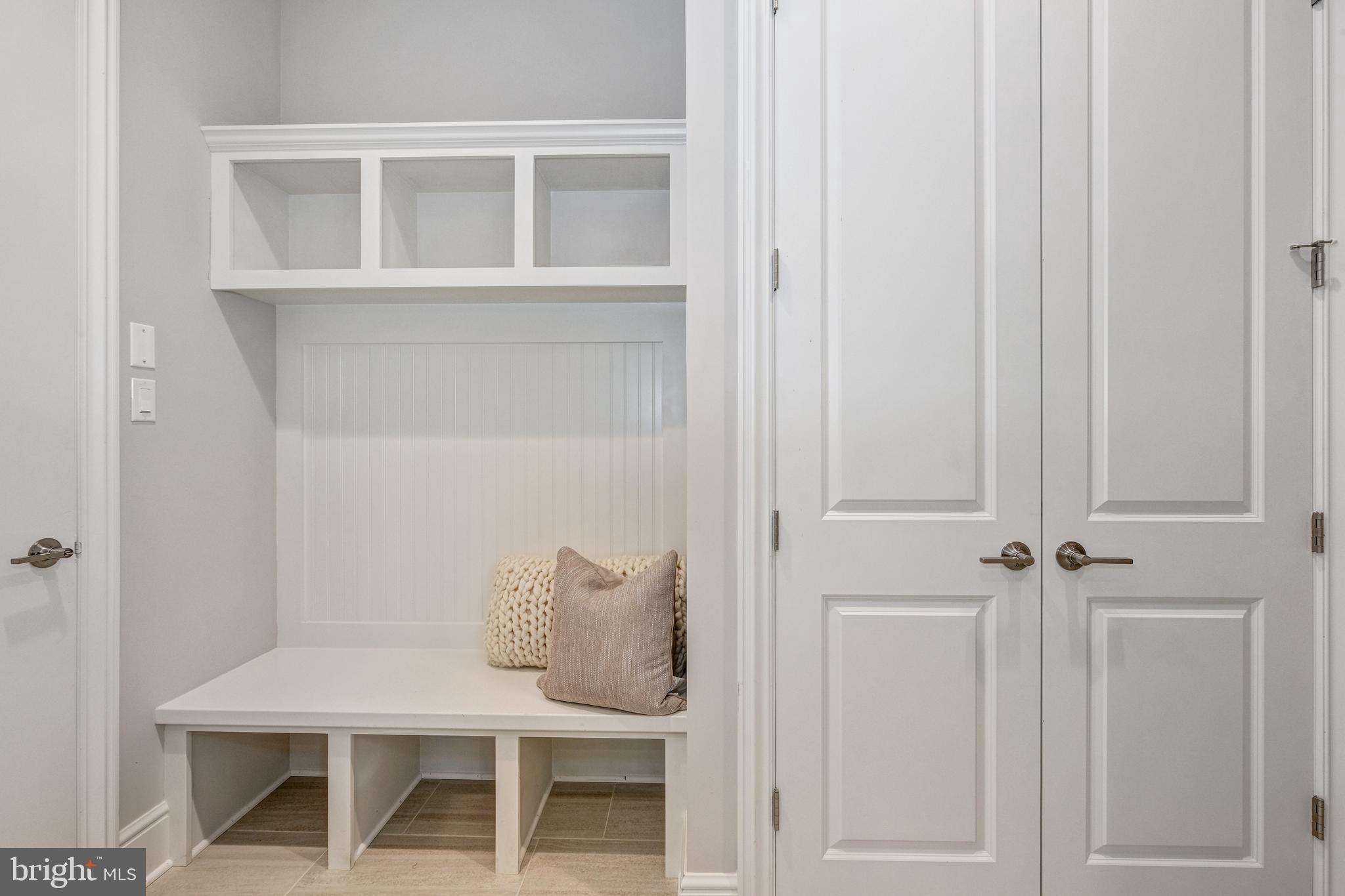 CEDAR VIEW - Residential