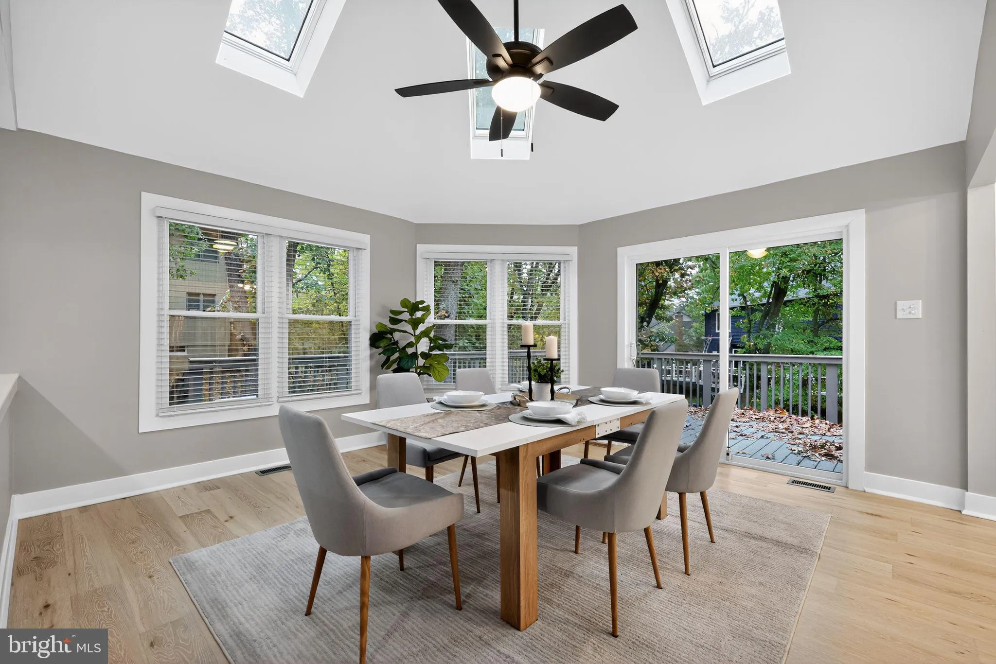 Voorhees, New Jersey 08043, United States, 4 Bedrooms Bedrooms, ,3 BathroomsBathrooms,Residential,Contingent,236149