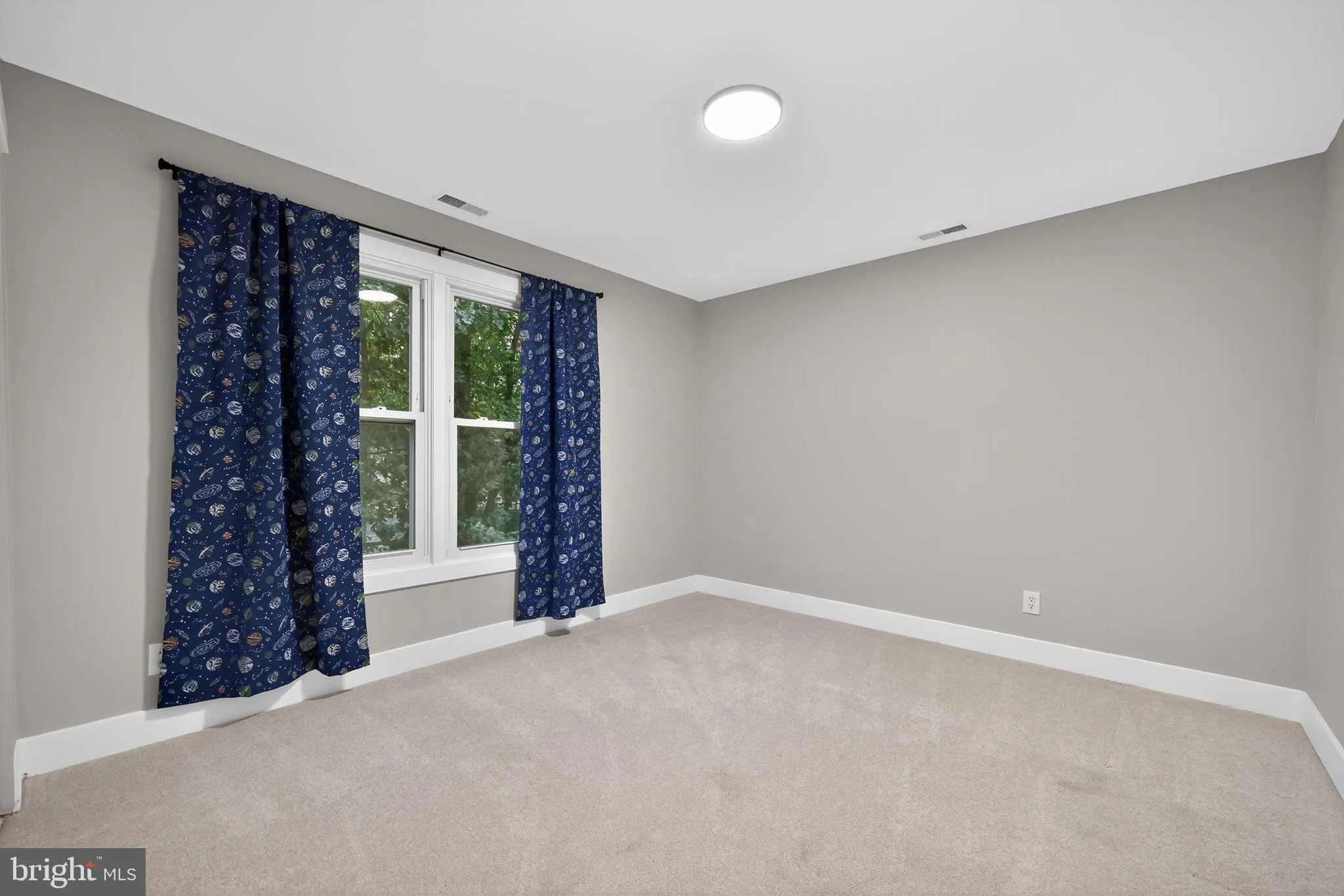 Voorhees, New Jersey 08043, United States, 4 Bedrooms Bedrooms, ,3 BathroomsBathrooms,Residential,Contingent,236149