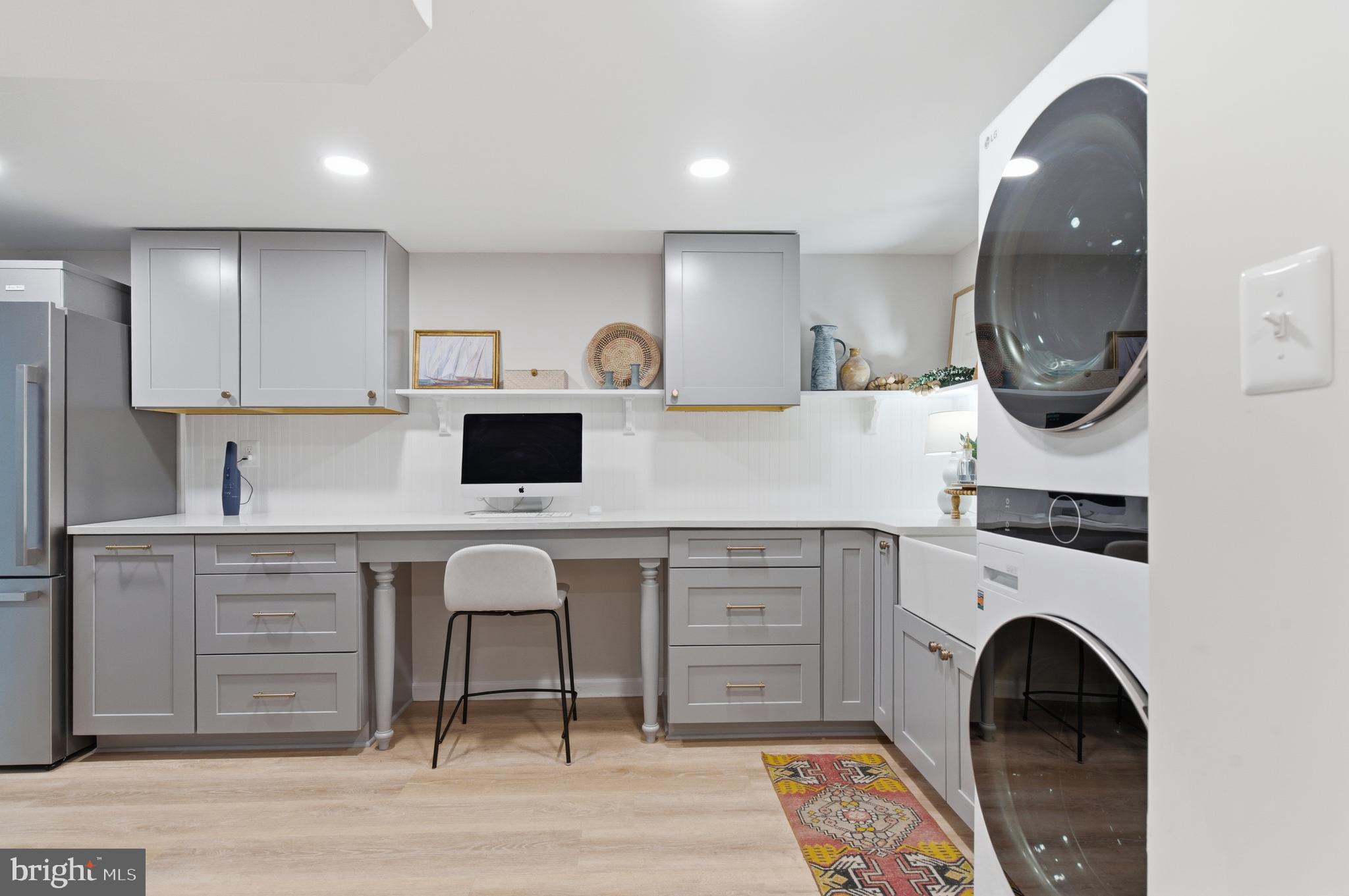 BAY VIEW SPRINGS - Residential