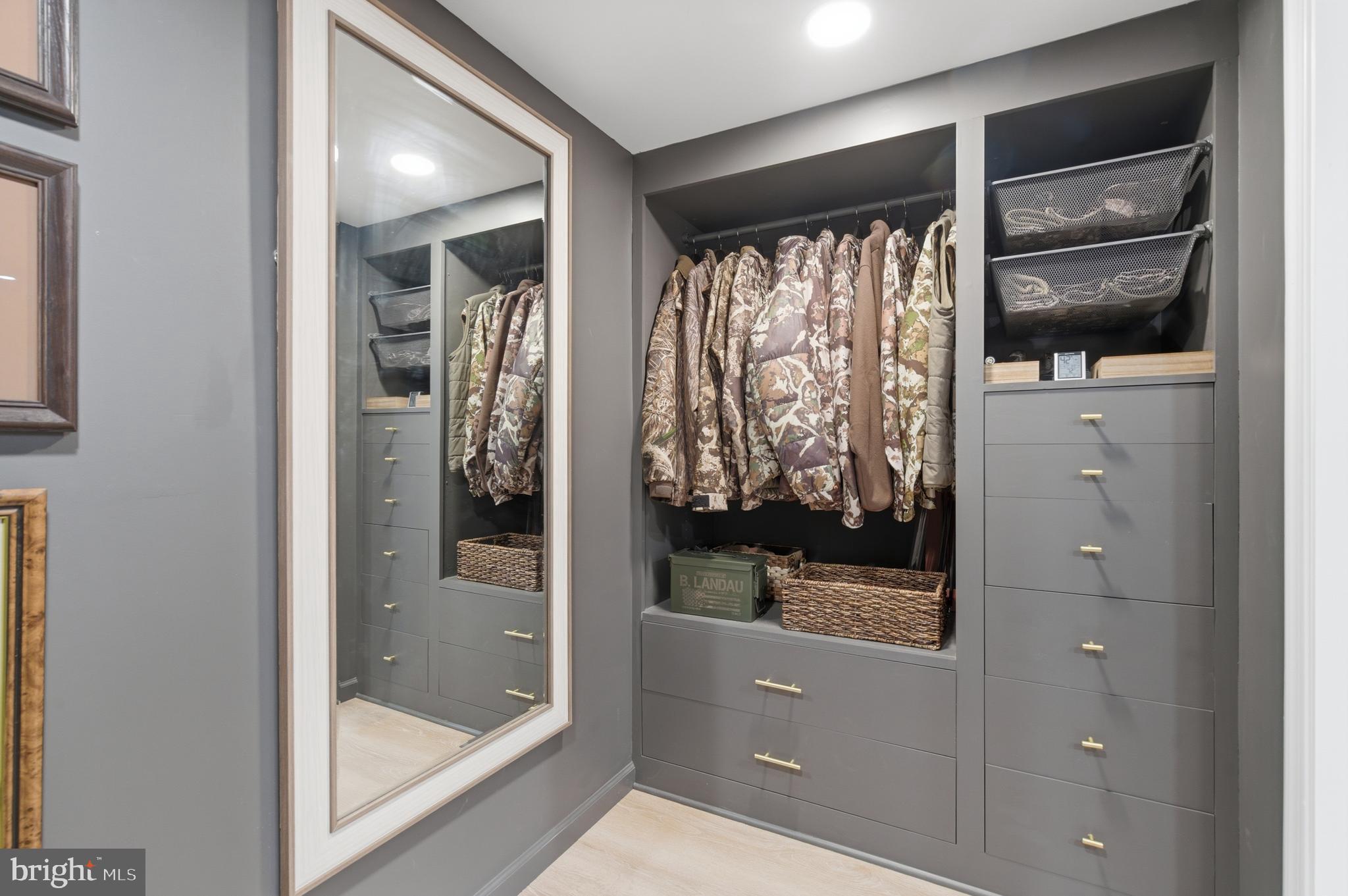 BAY VIEW SPRINGS - Residential