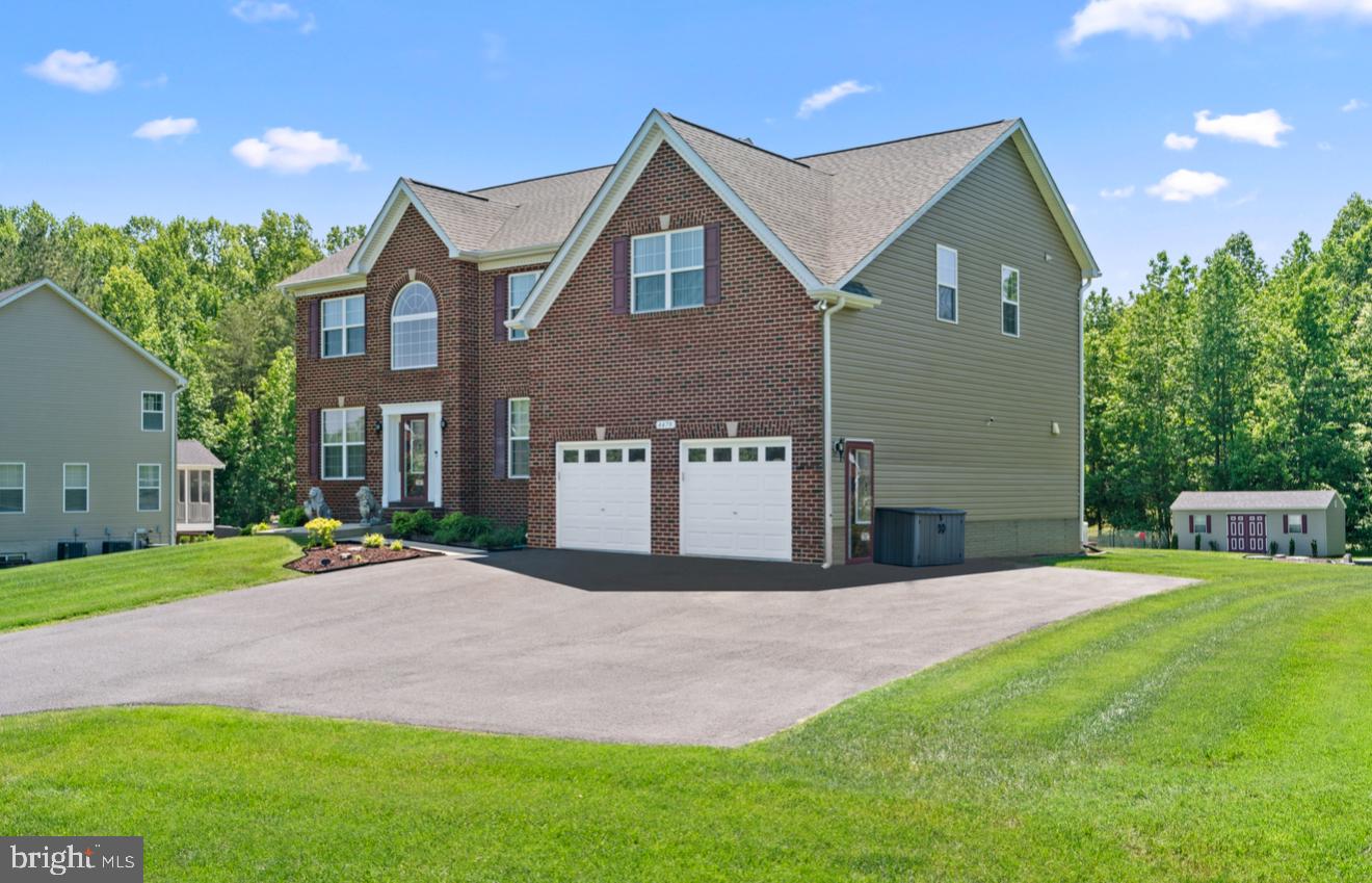 4479 COACHMANS PATH COURT