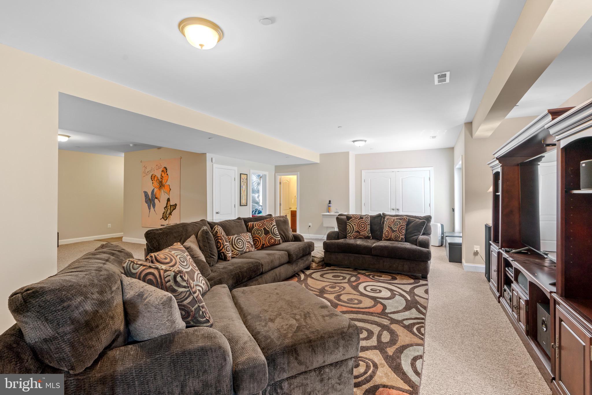 COACHMAN'S PATH - Residential