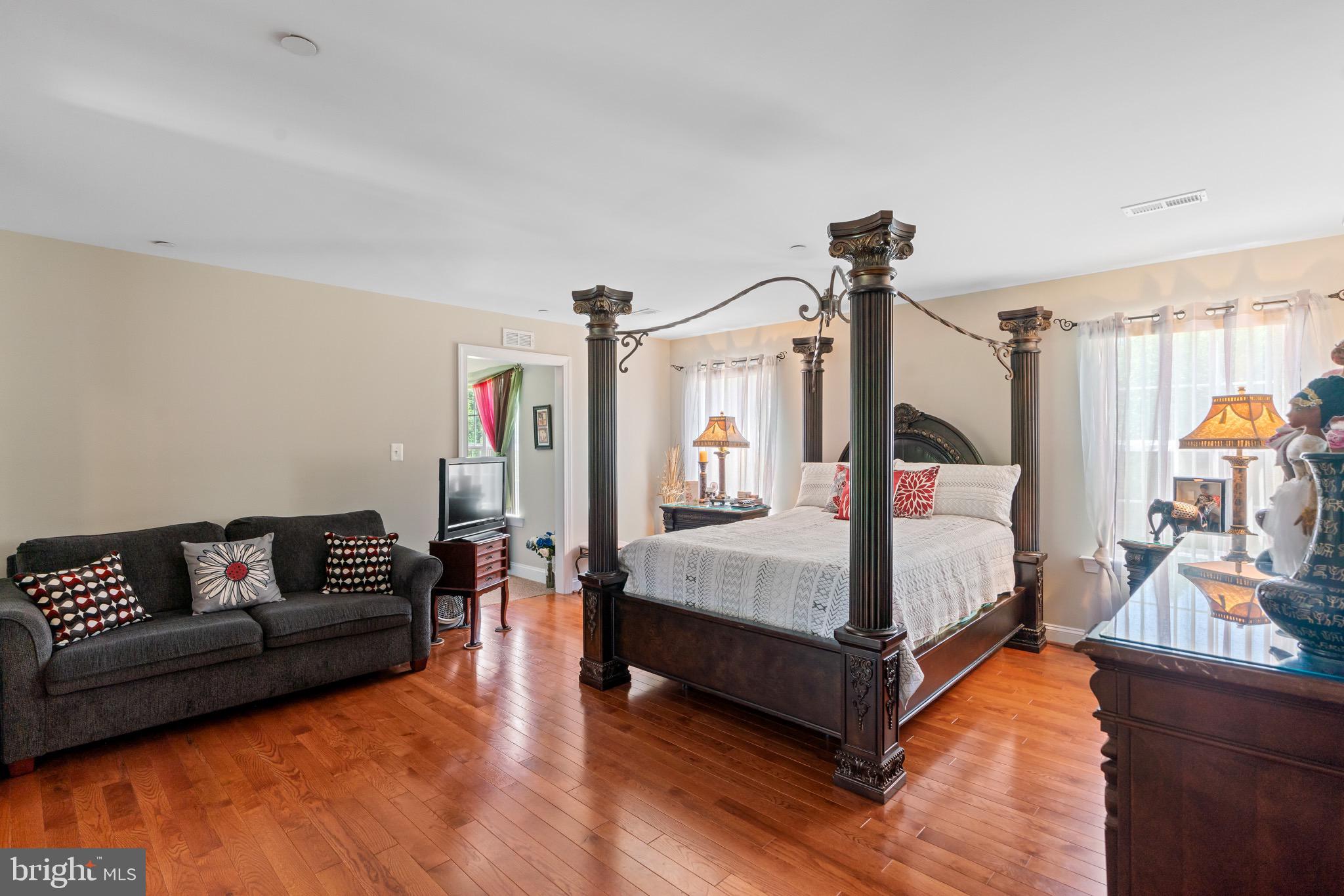 COACHMAN'S PATH - Residential