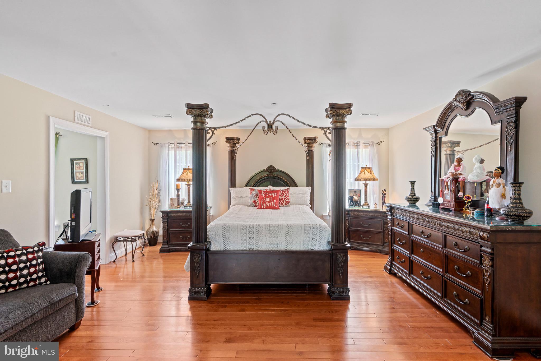 COACHMAN'S PATH - Residential