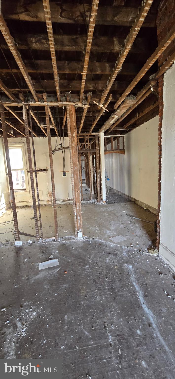 6036 CATHARINE STREET