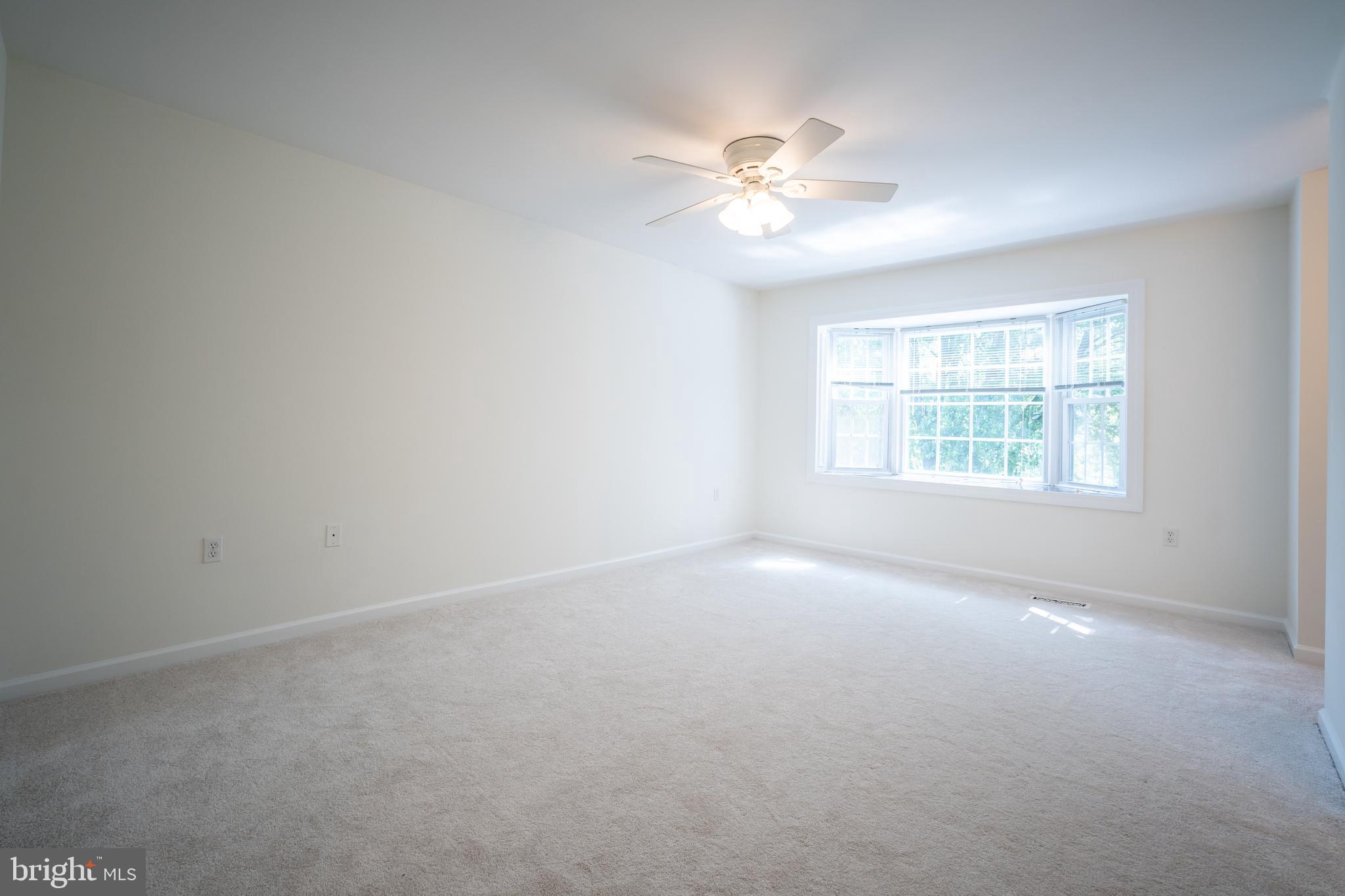 TOWNES OF MOOREFIELD - Residential Lease