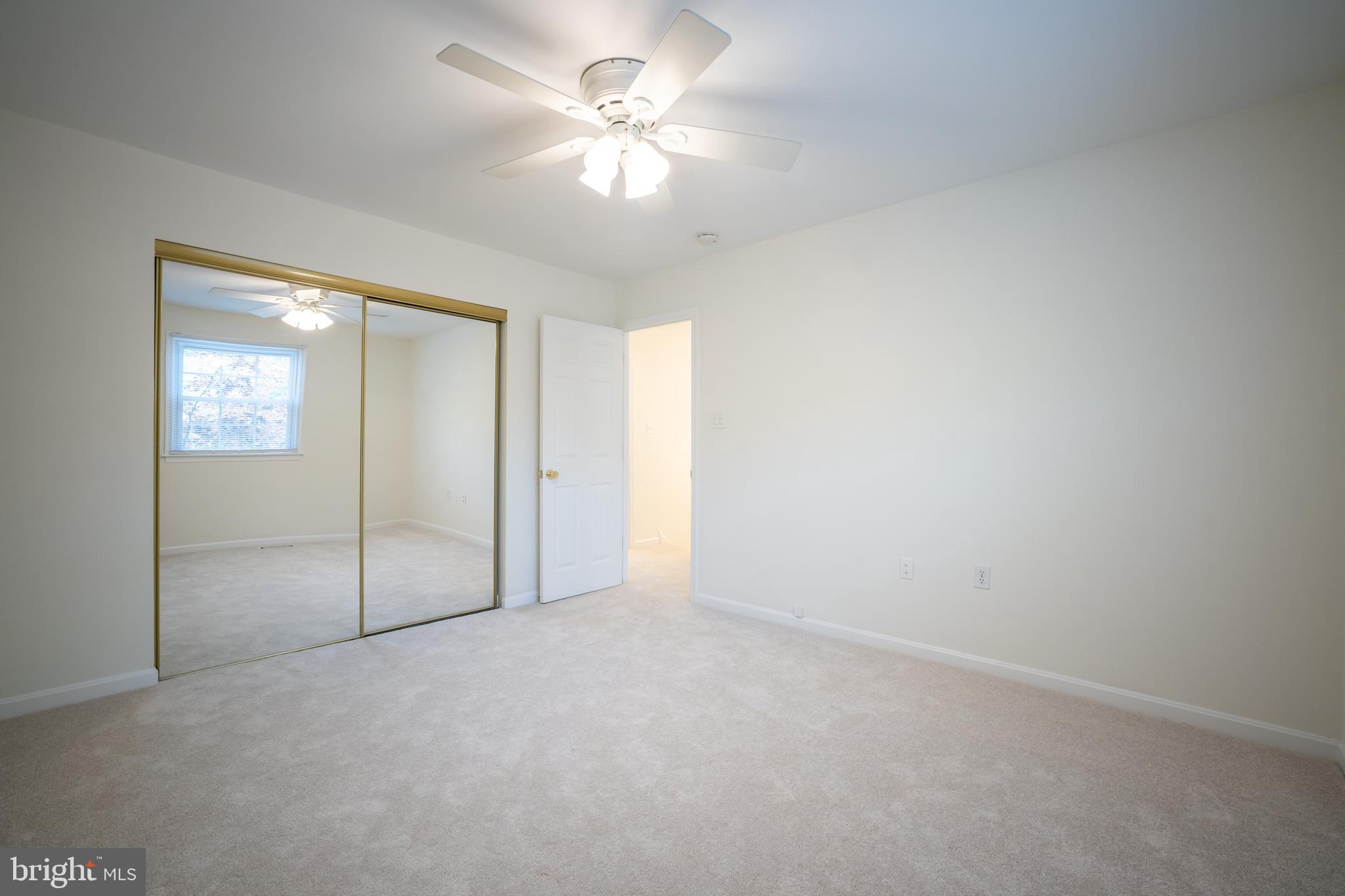 TOWNES OF MOOREFIELD - Residential Lease