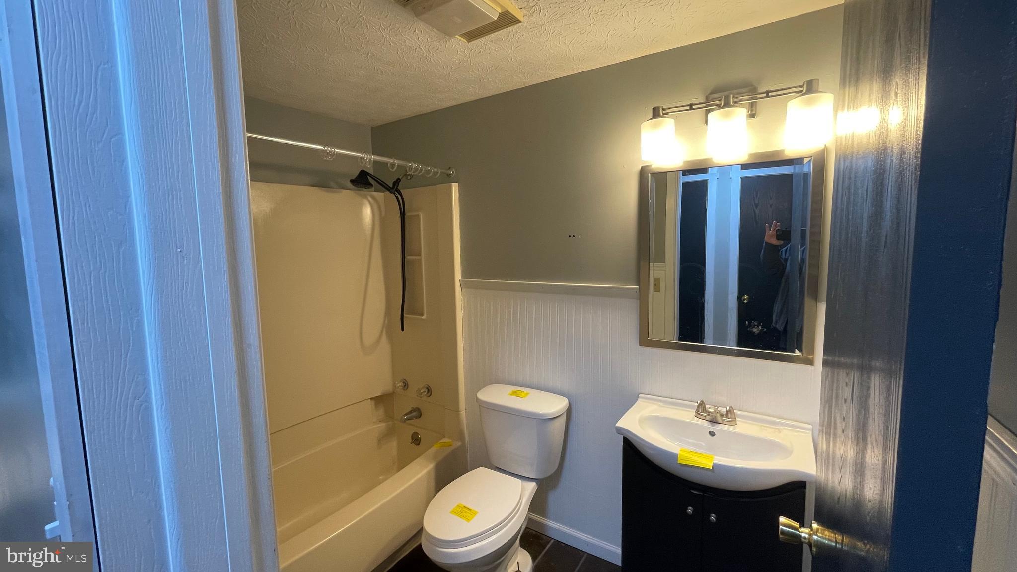 F PARIS SMITH - Residential